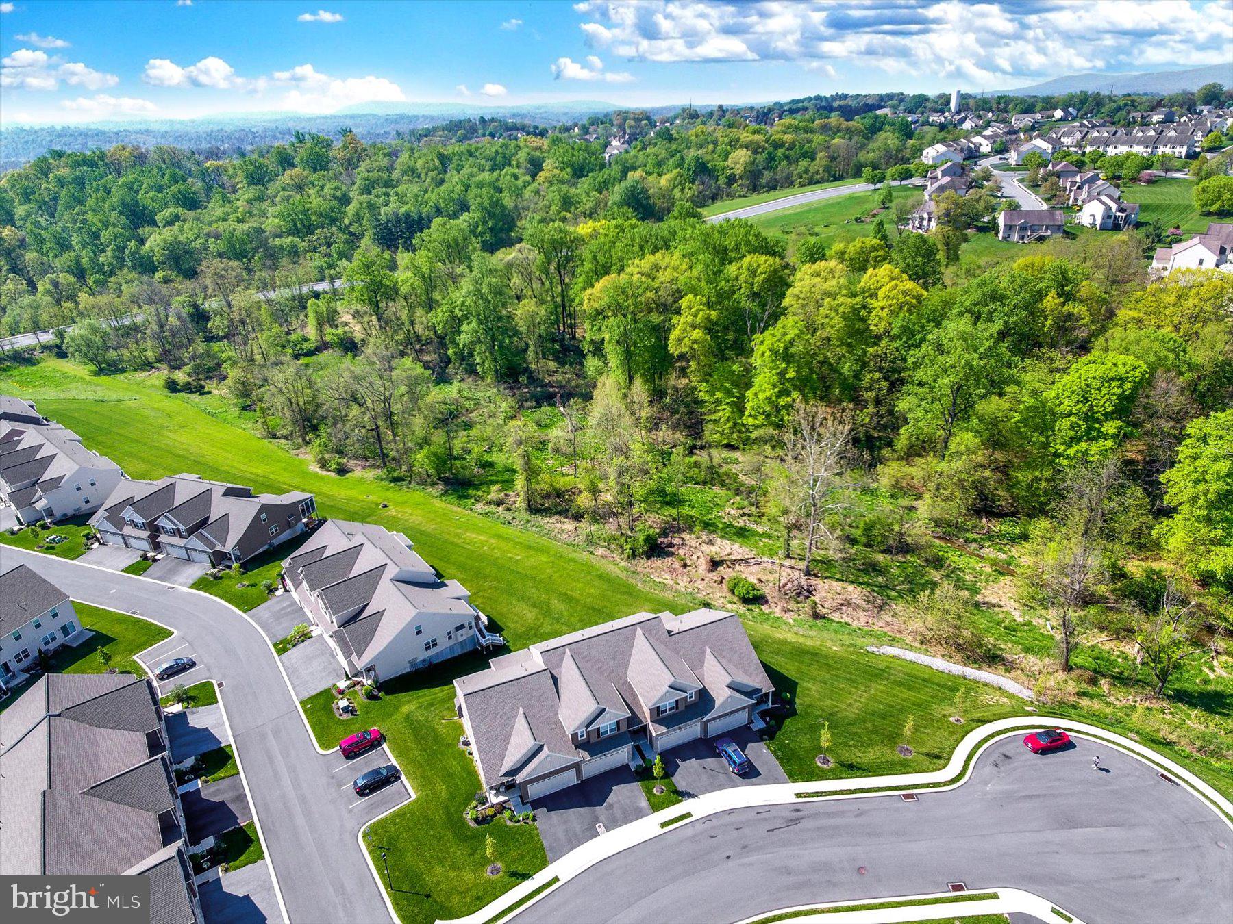 HANBURY COURT AT WINDING HILLS - Residential