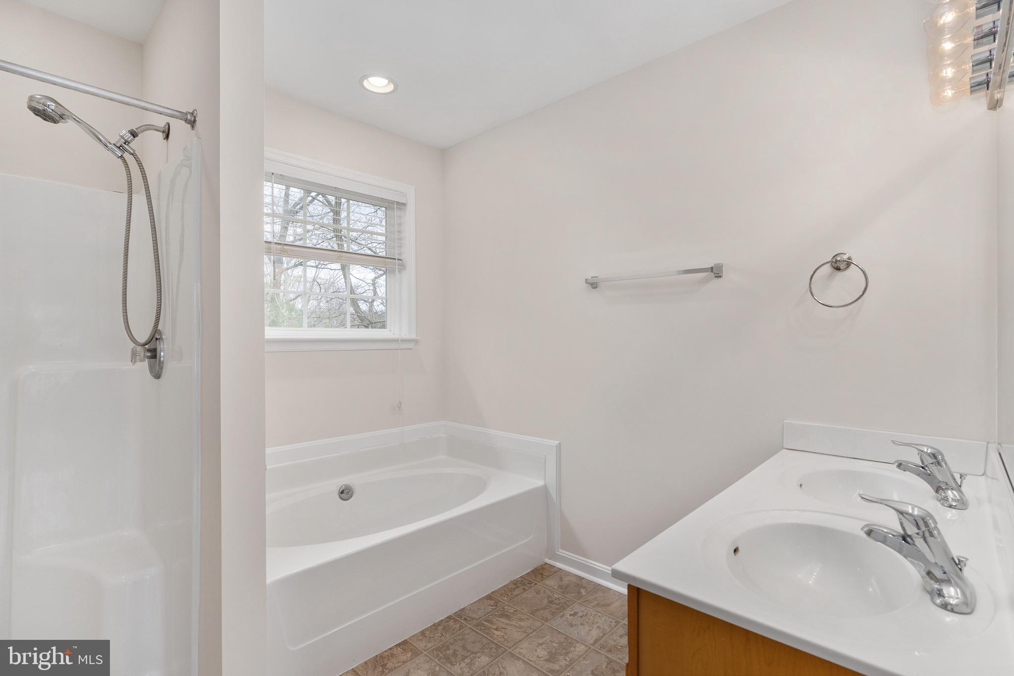 PLACID BAY ESTATES - Residential