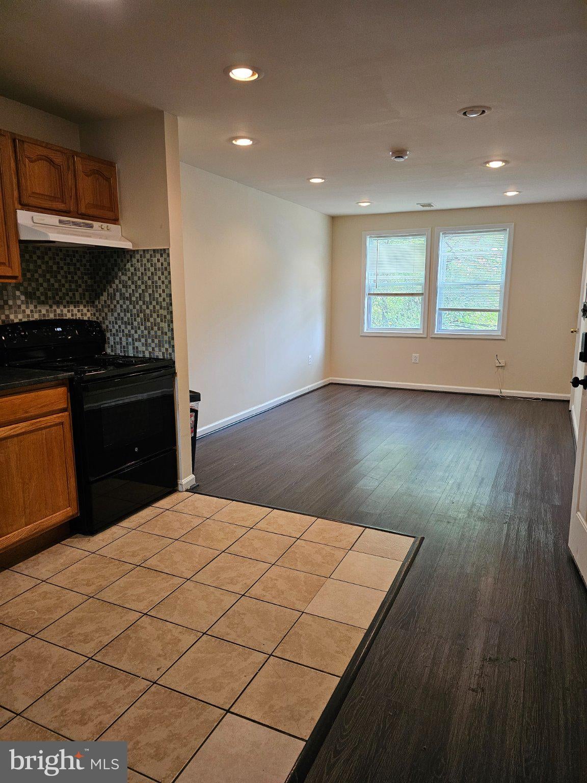 505 44TH STREET NE B