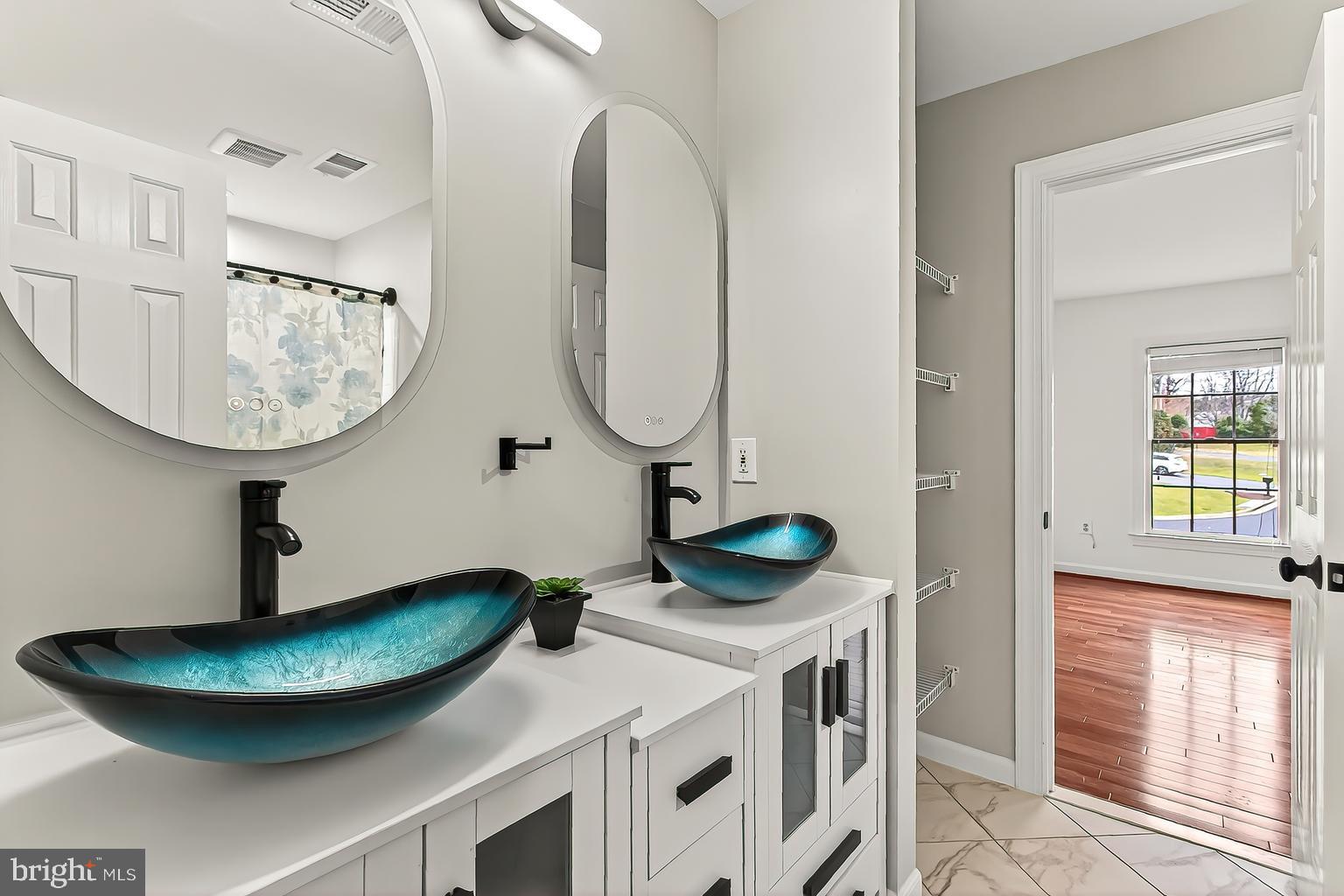 FRANCONIA - Residential