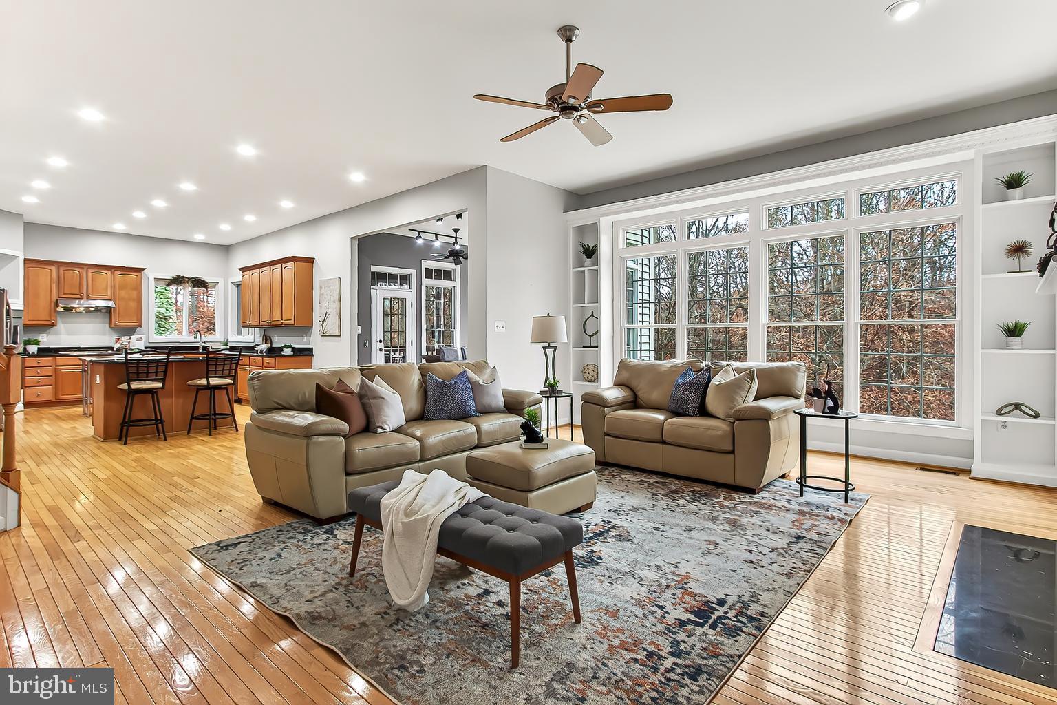 6209 WATERLILY COURT