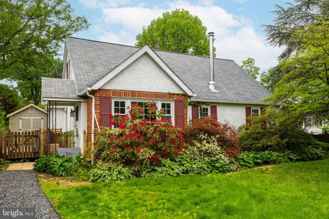 308 E Mount Pleasant Avenue, Ambler, PA 19002 - MLS#: PAMC2141088