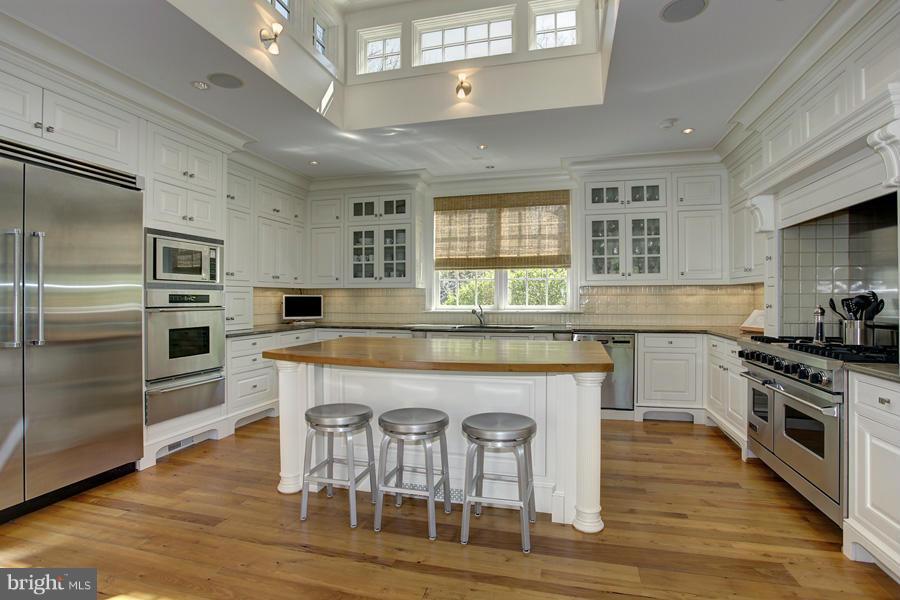 SPRING VALLEY - Residential