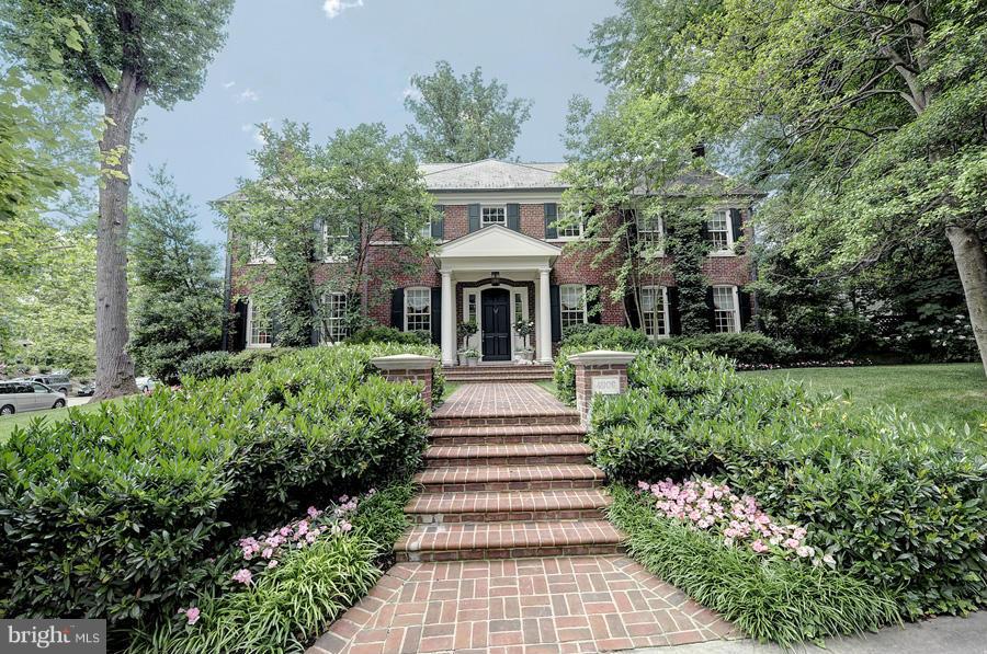 SPRING VALLEY - Residential