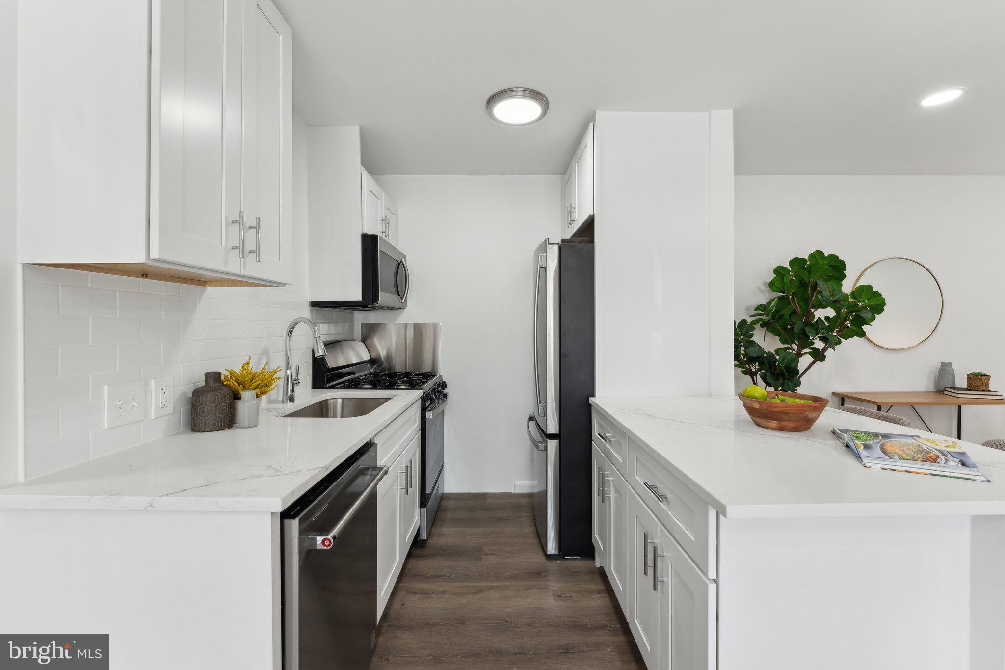 FAIRFAX HERITAGE - Residential