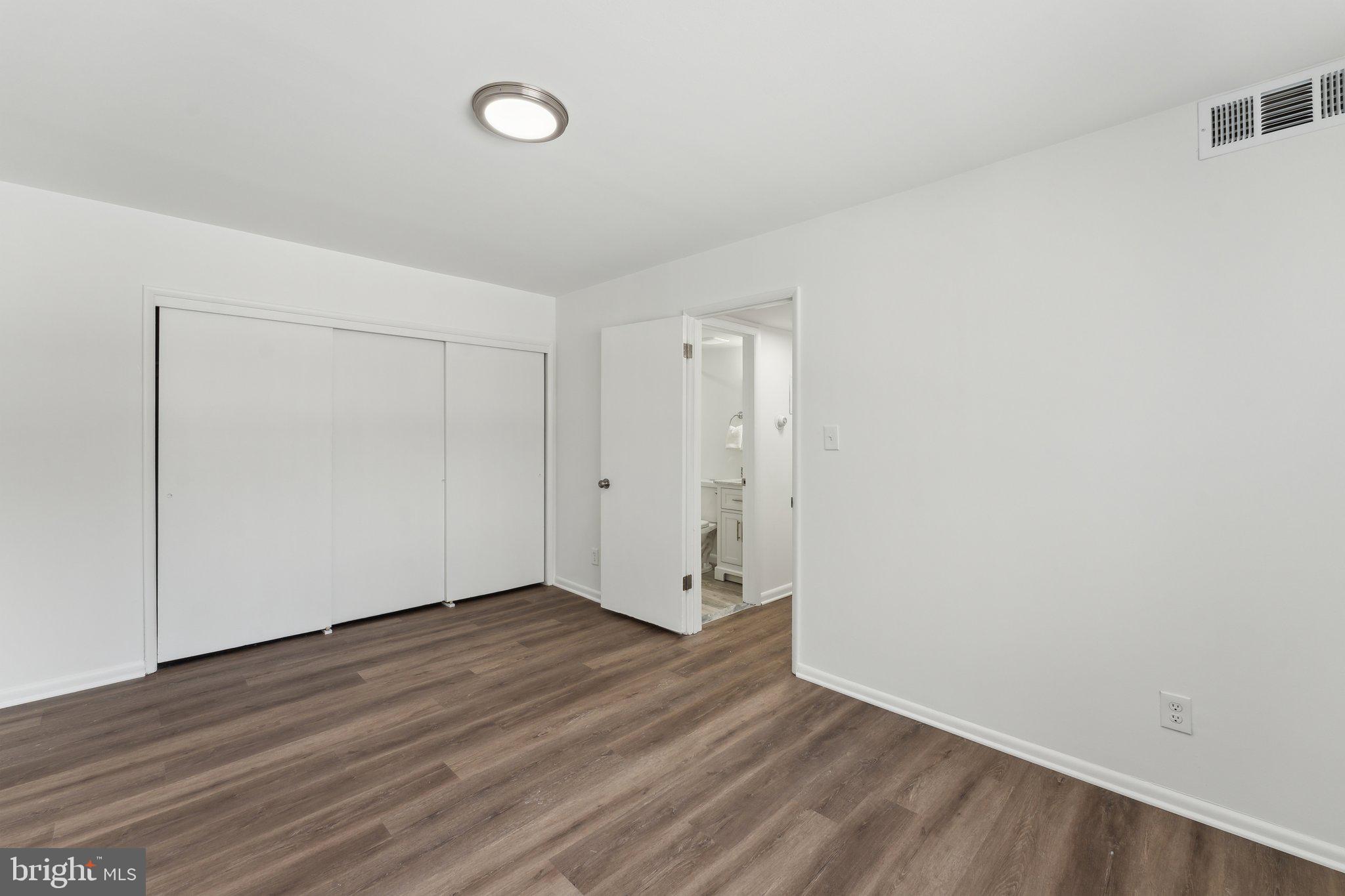 FAIRFAX HERITAGE - Residential