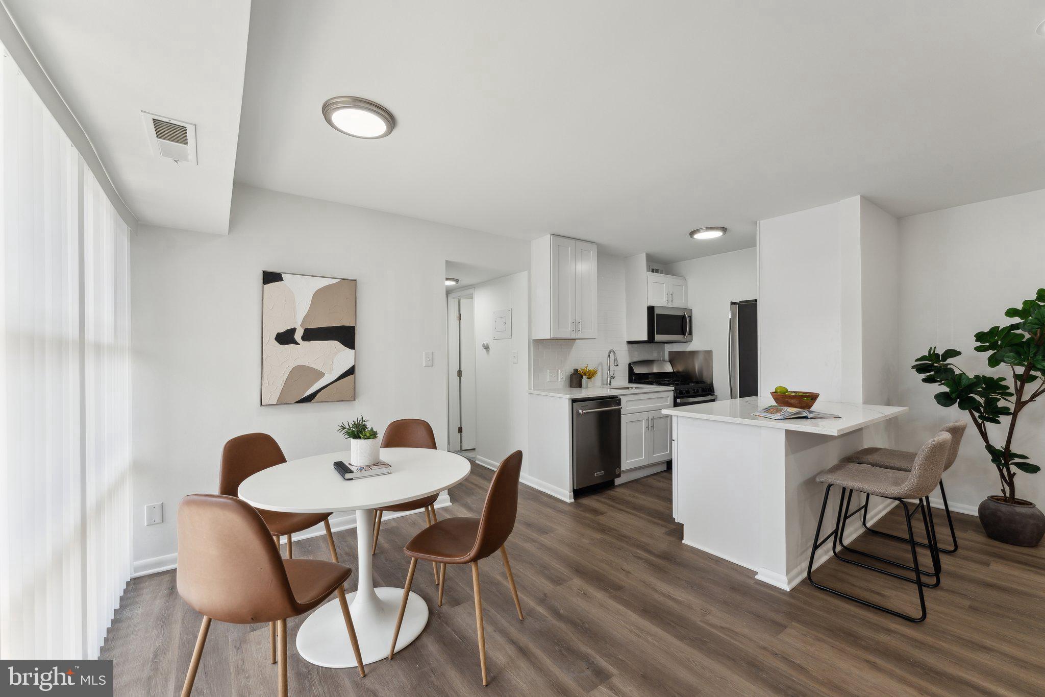 FAIRFAX HERITAGE - Residential