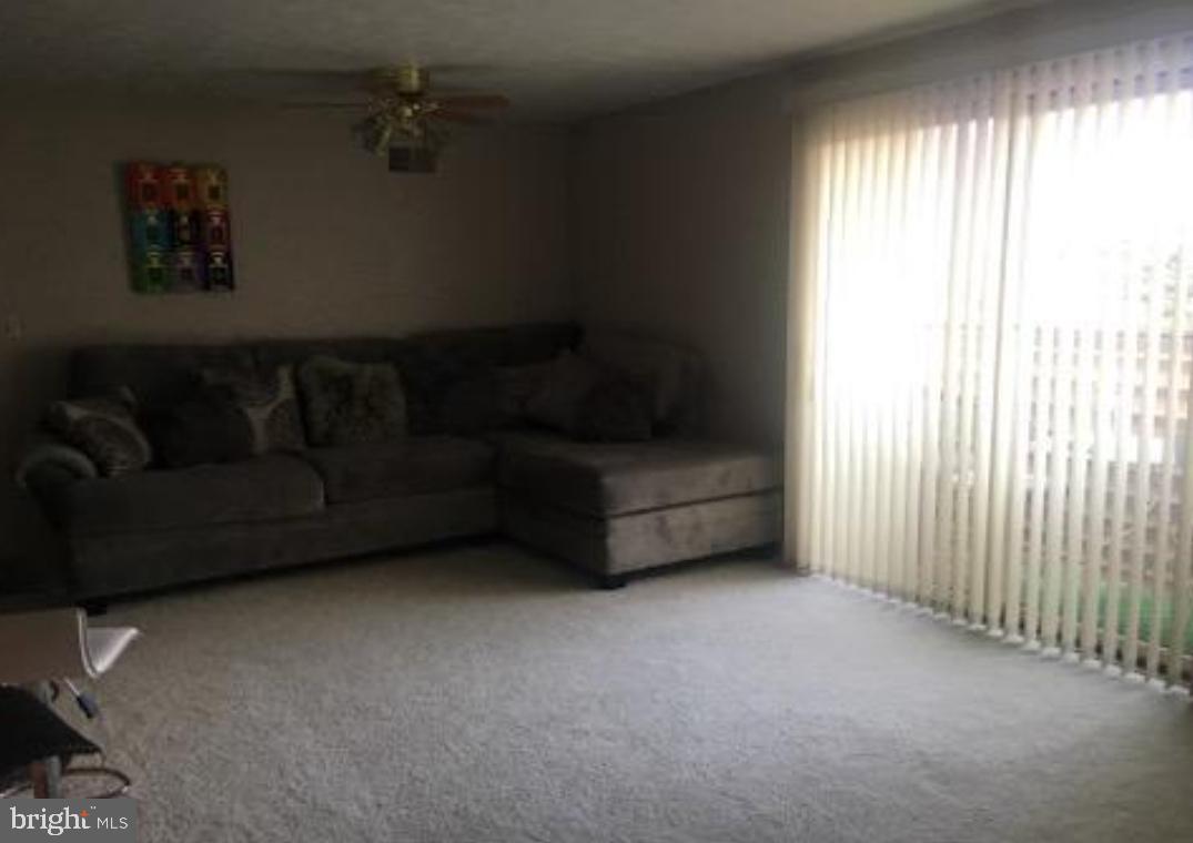 AMBERTOWNE - Residential Lease