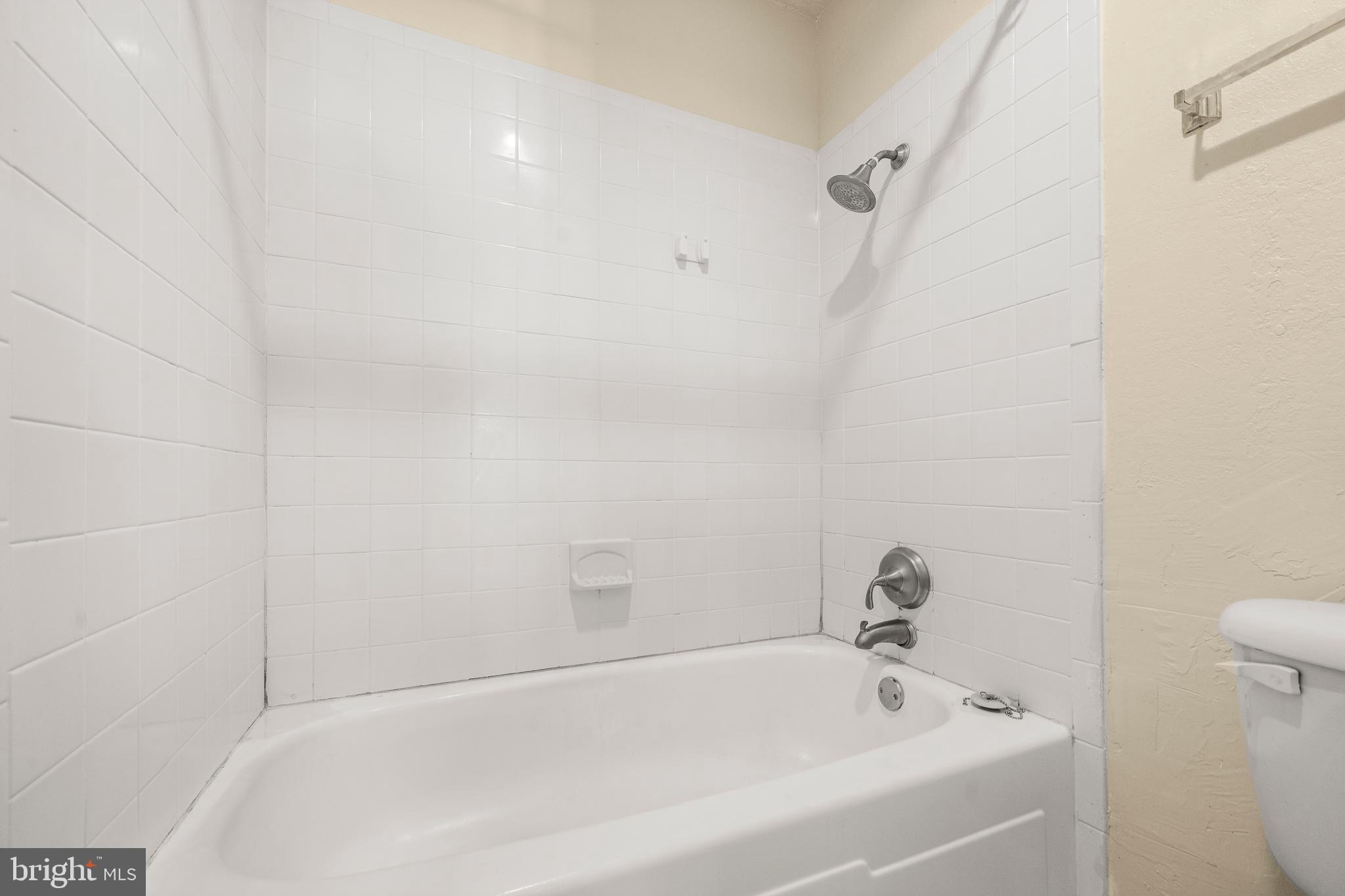 EOS TWENTY-ONE - Residential