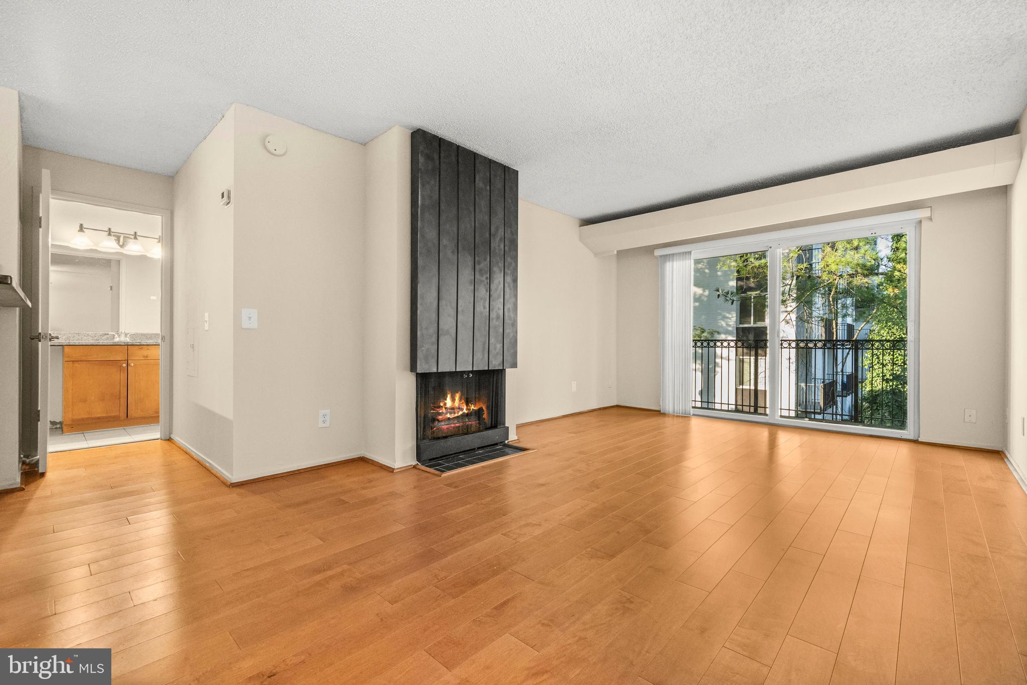 EOS TWENTY-ONE - Residential