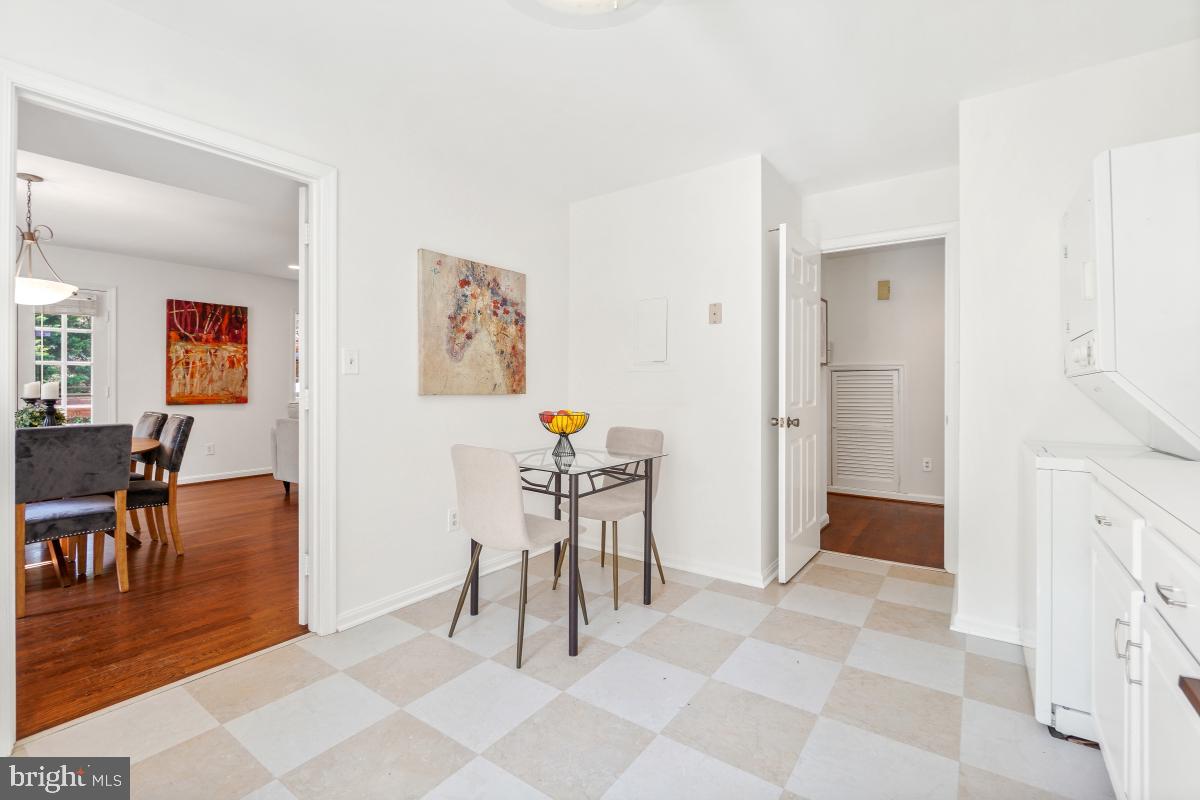 KENWOOD FOREST - Residential