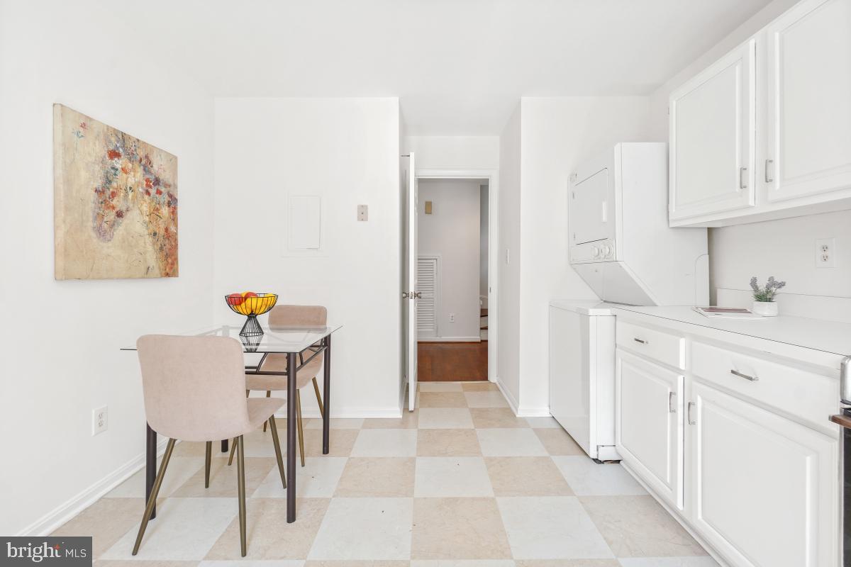 KENWOOD FOREST - Residential