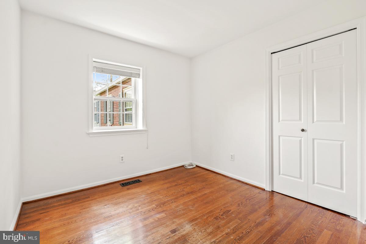 KENWOOD FOREST - Residential