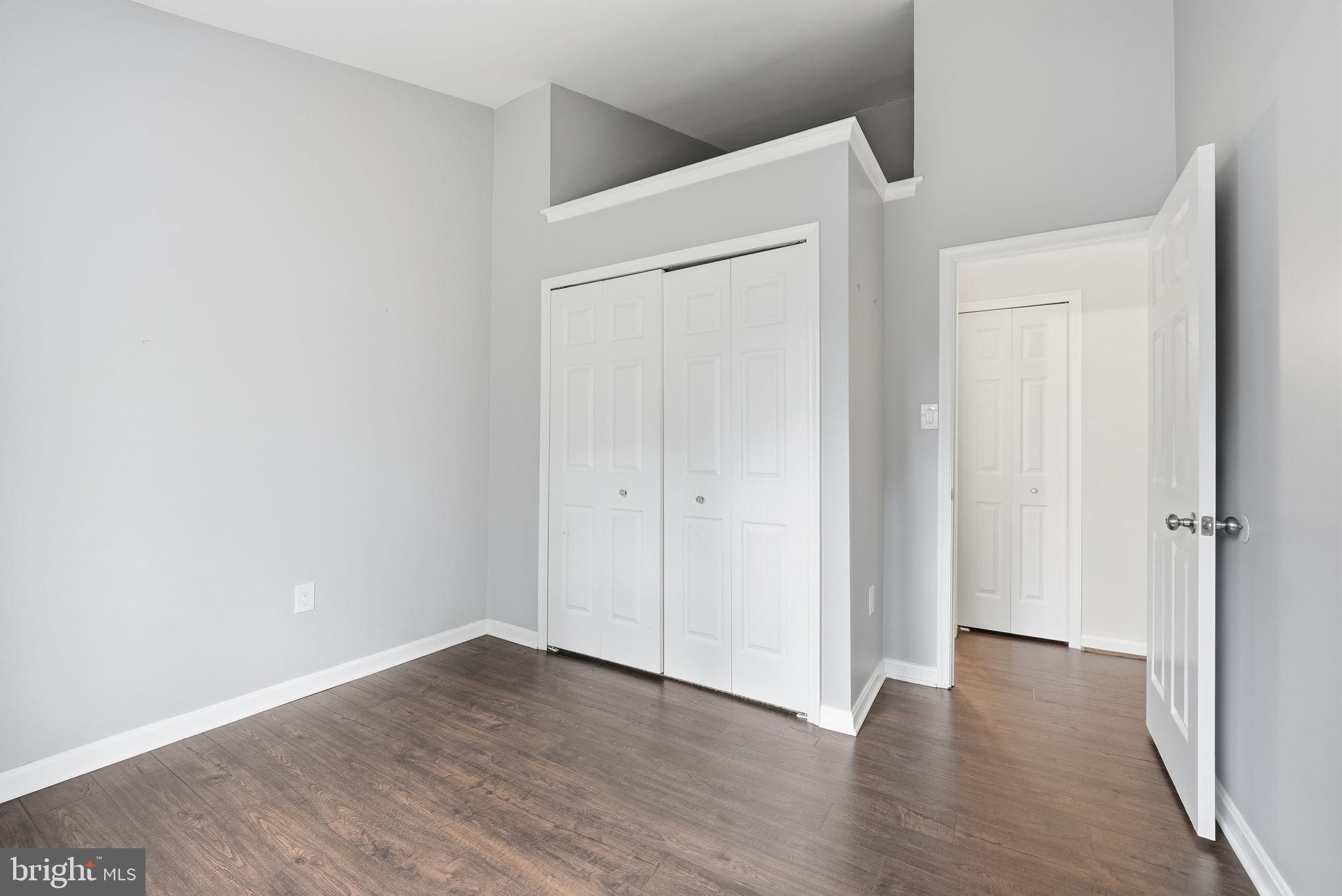 MONTCLAIR - Residential