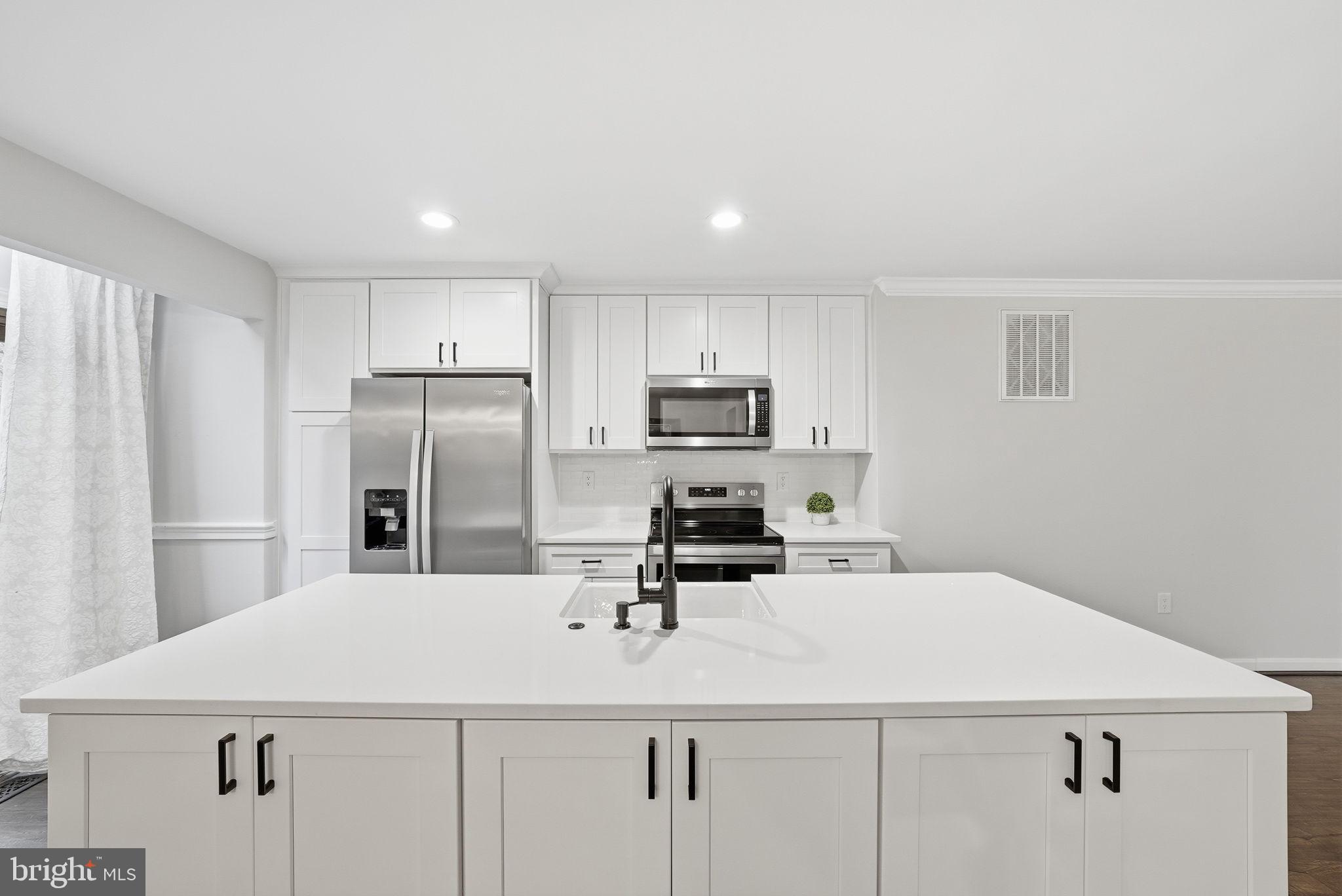 MONTCLAIR - Residential