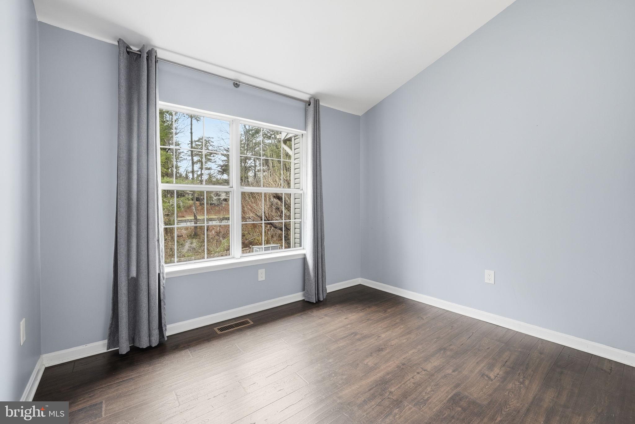 MONTCLAIR - Residential