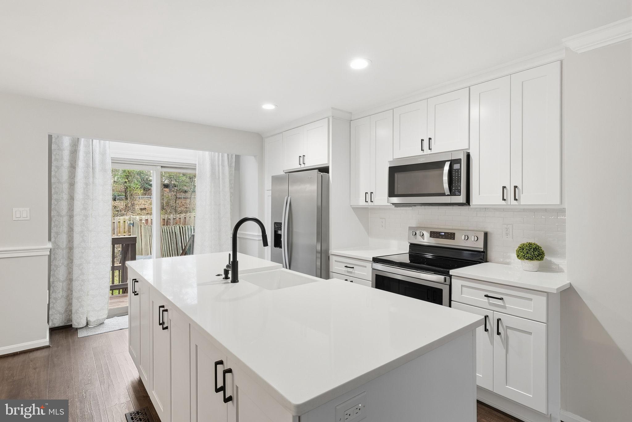 MONTCLAIR - Residential