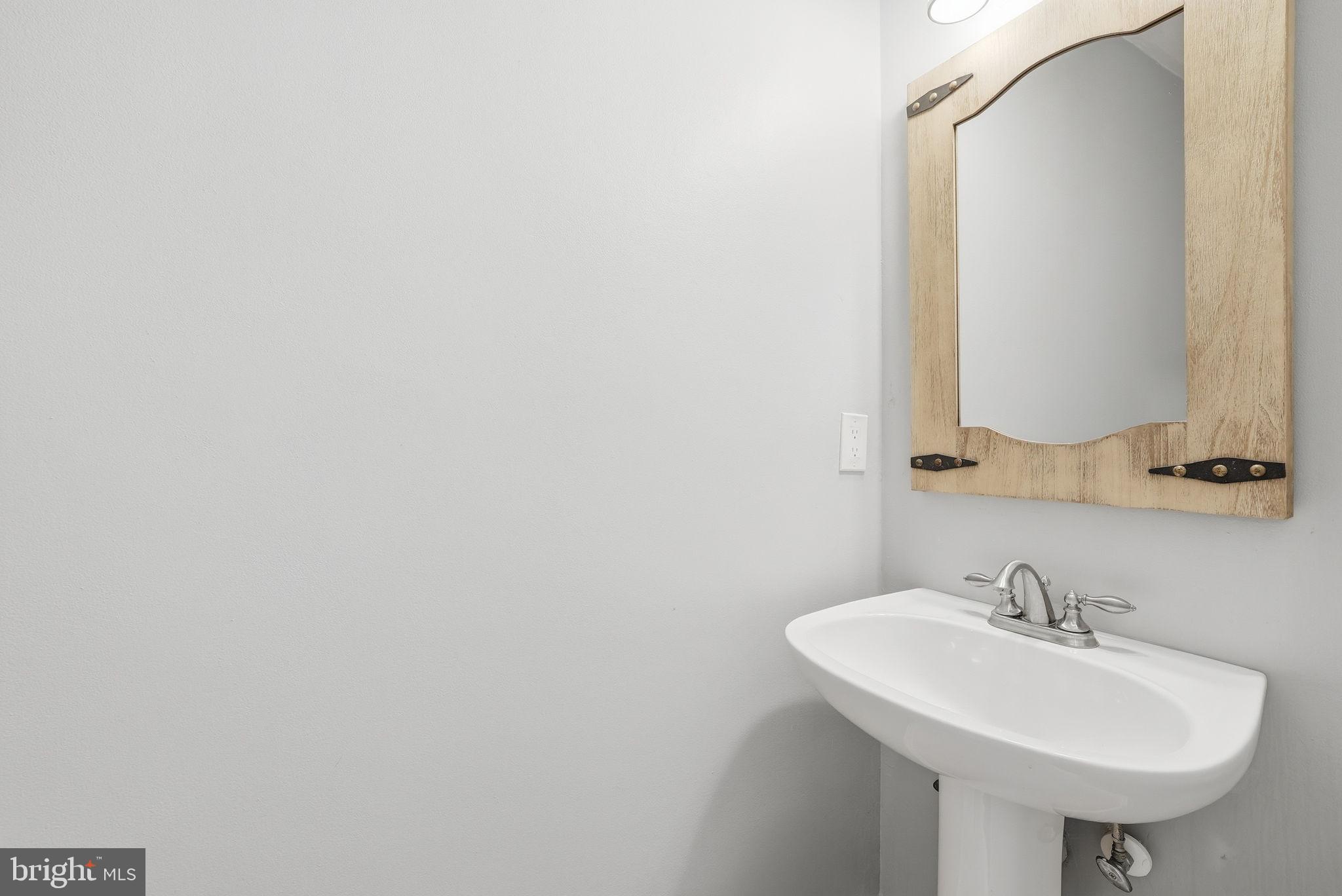 MONTCLAIR - Residential