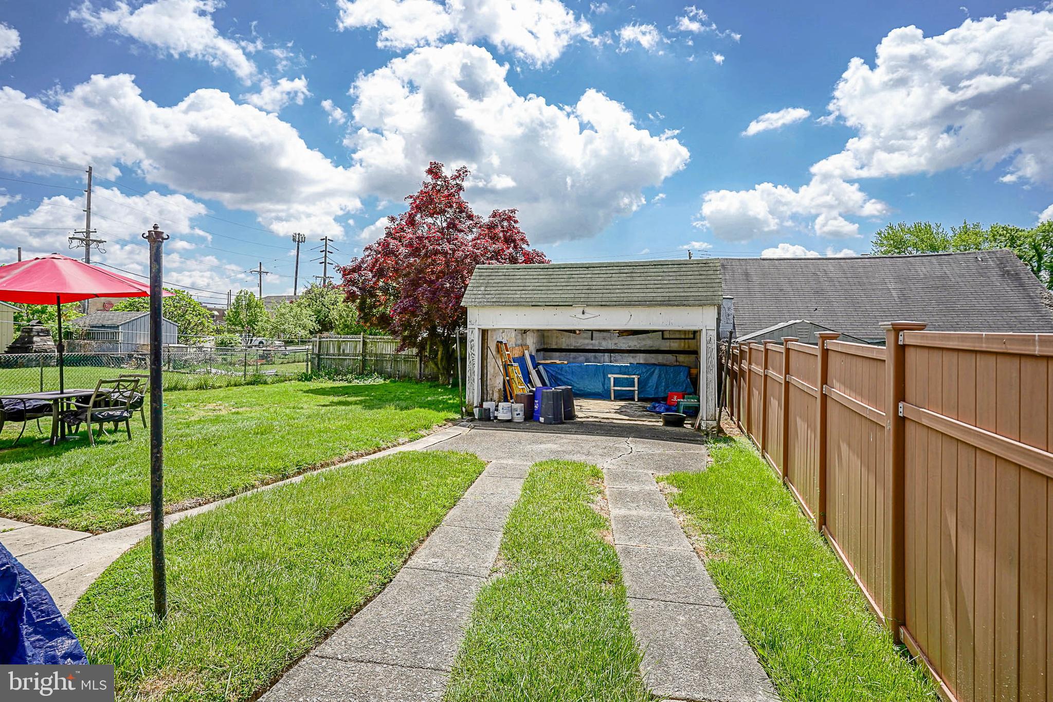 CLIFTON HEIGHTS - Residential