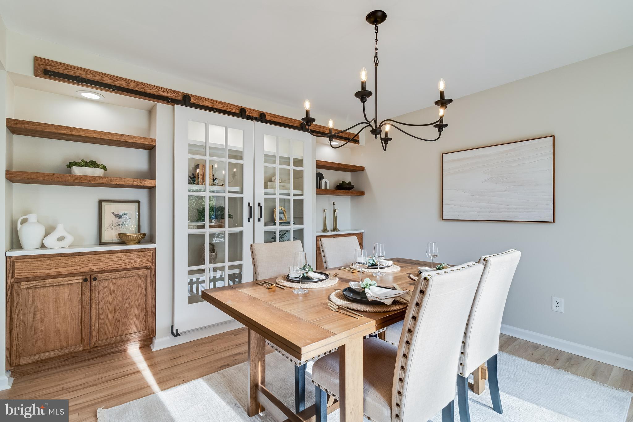 GOLDEN BEACH - Residential