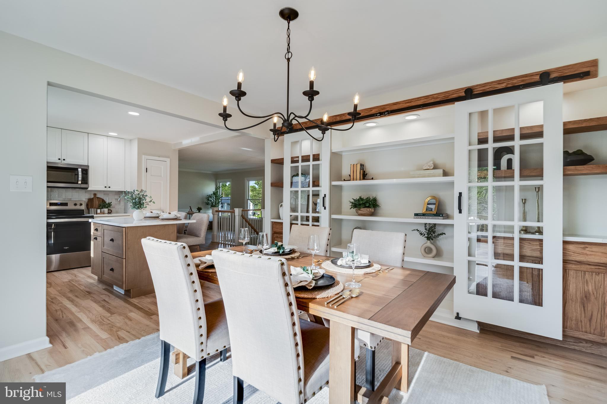 GOLDEN BEACH - Residential