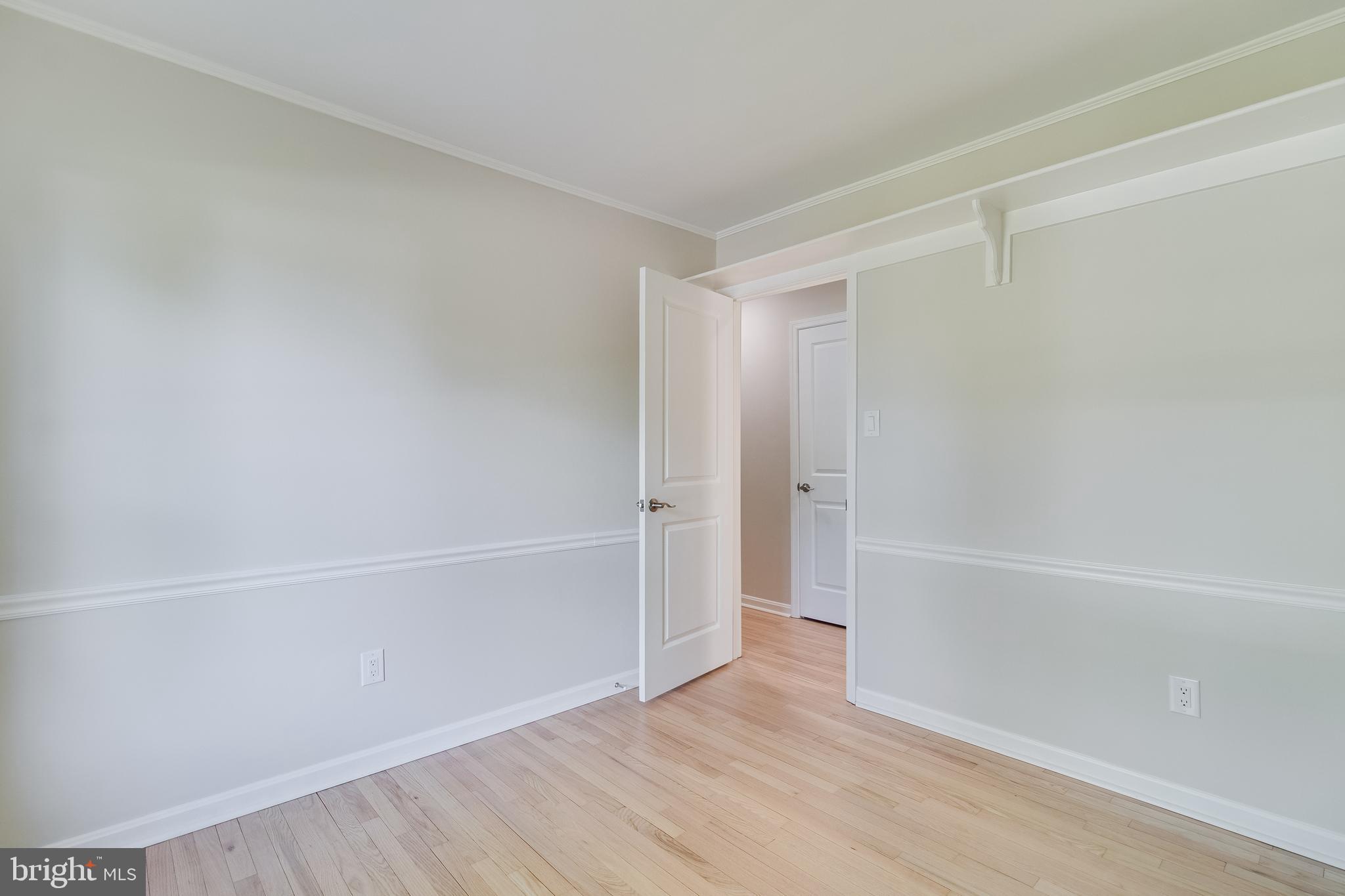 GOLDEN BEACH - Residential