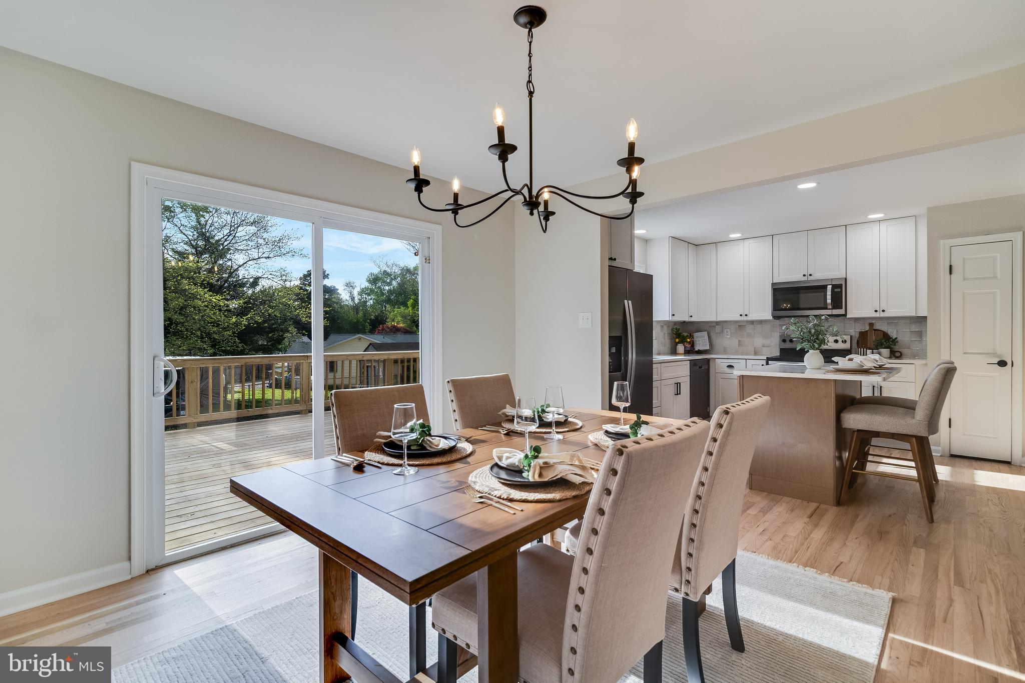 GOLDEN BEACH - Residential