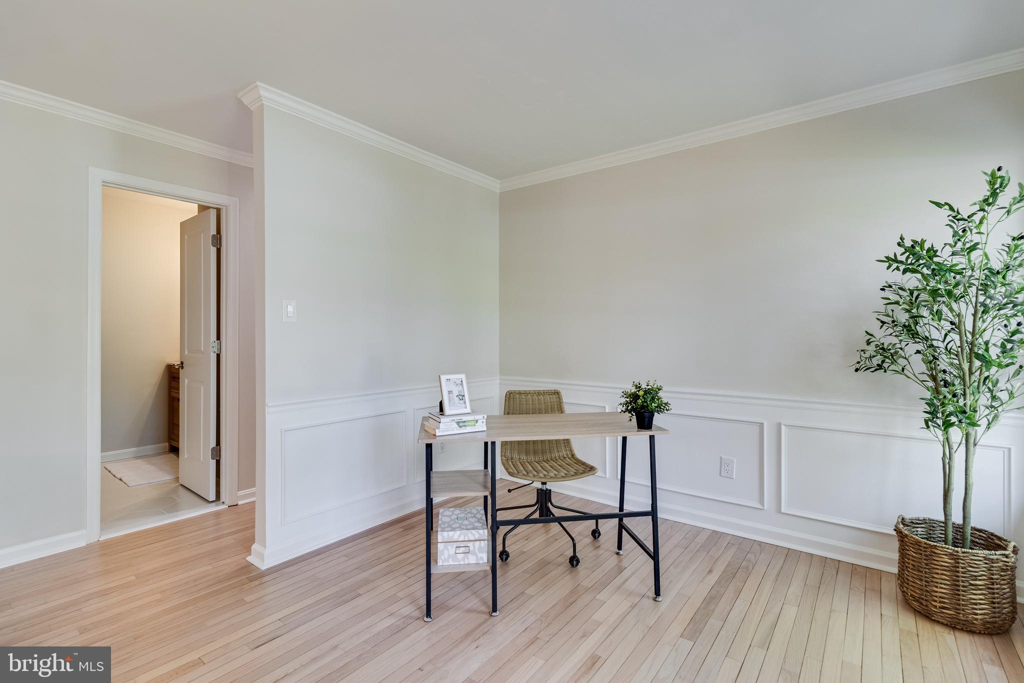 GOLDEN BEACH - Residential