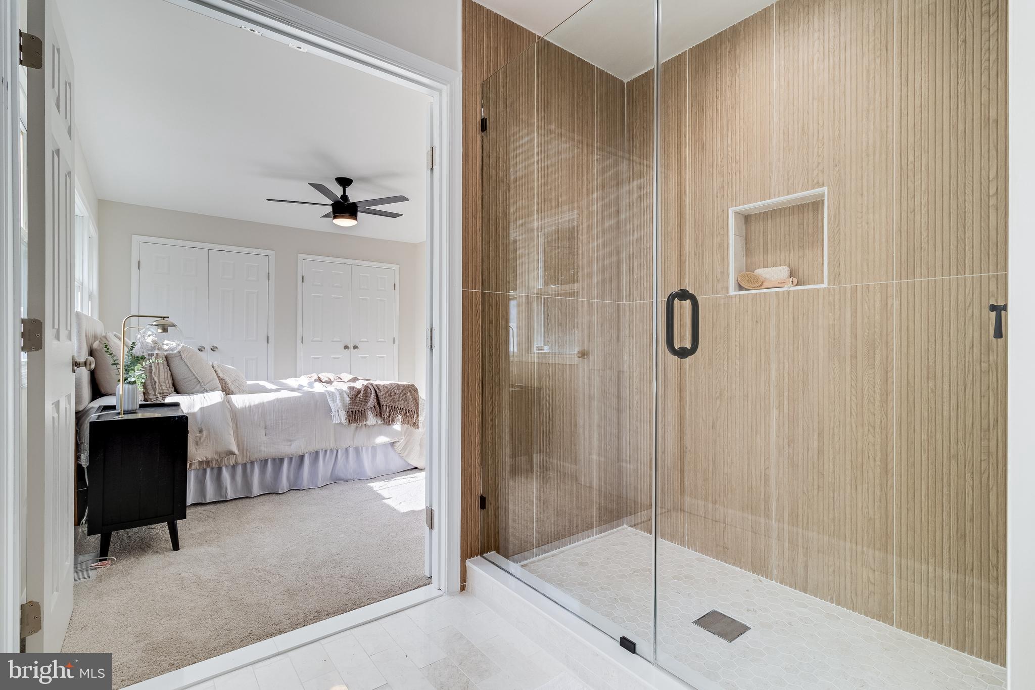 GOLDEN BEACH - Residential