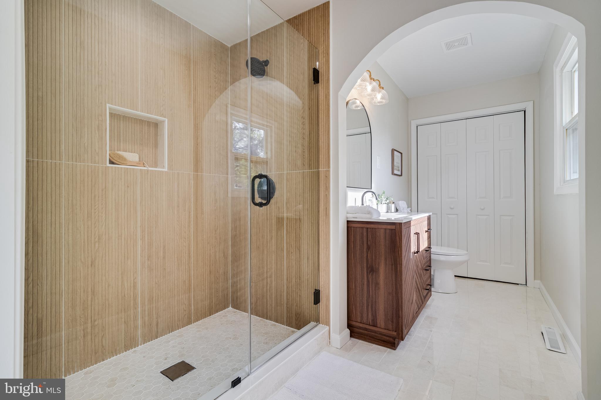 GOLDEN BEACH - Residential