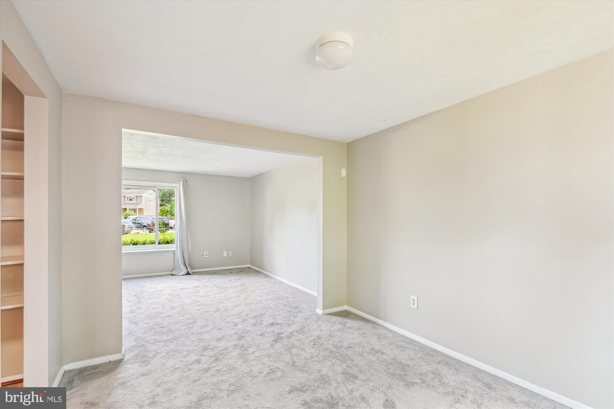 SHANNON SQUARE - Residential