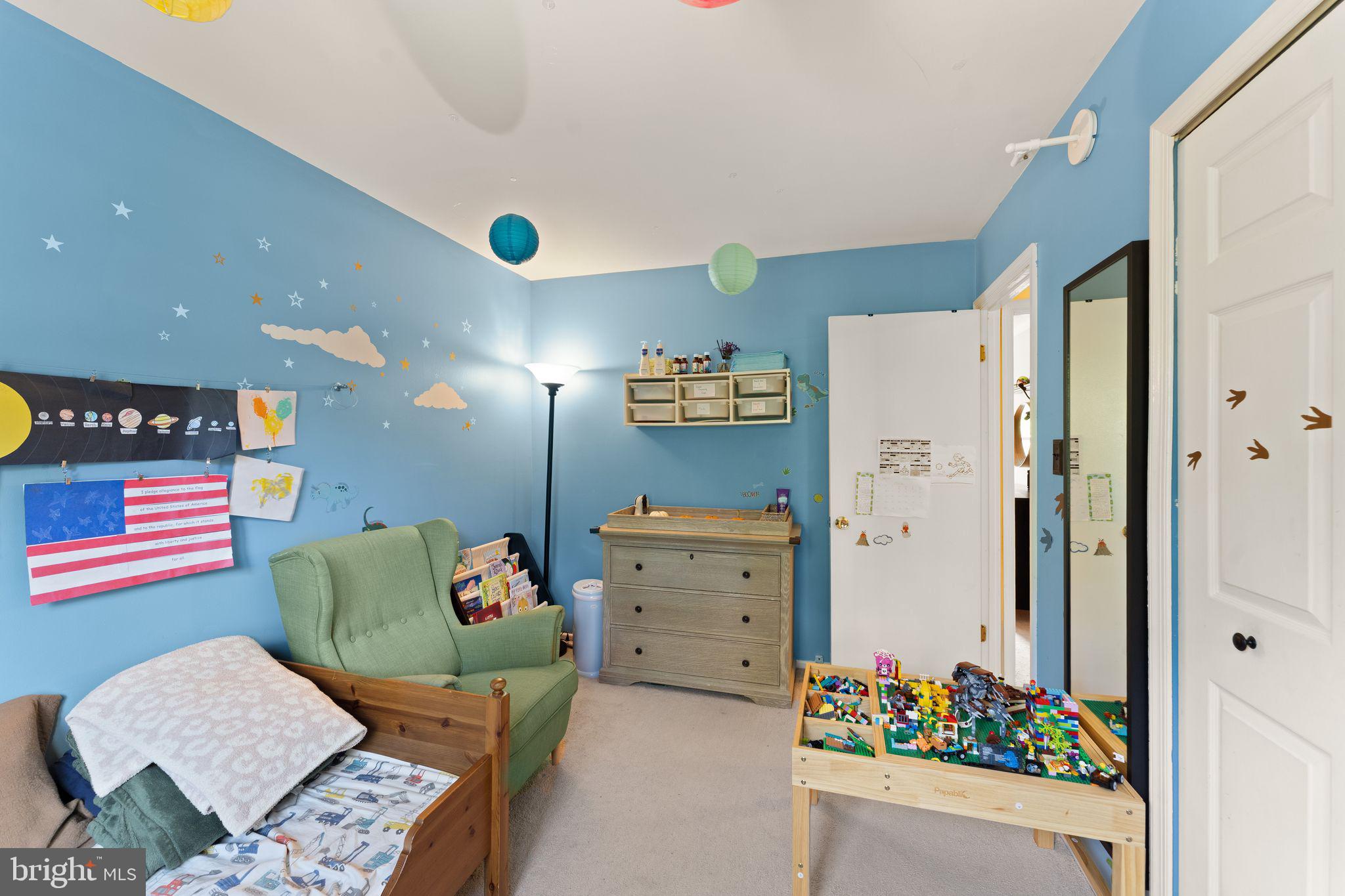 NEWINGTON STATION - Residential