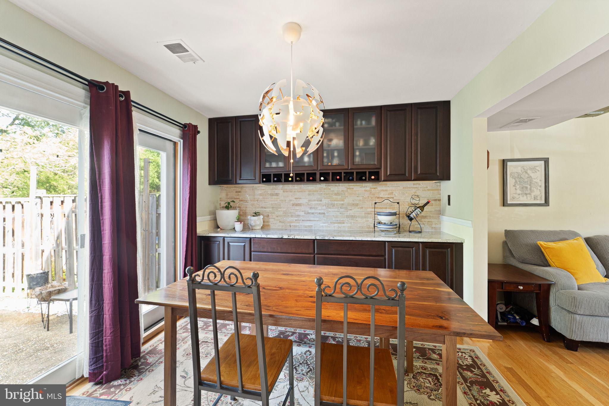 NEWINGTON STATION - Residential