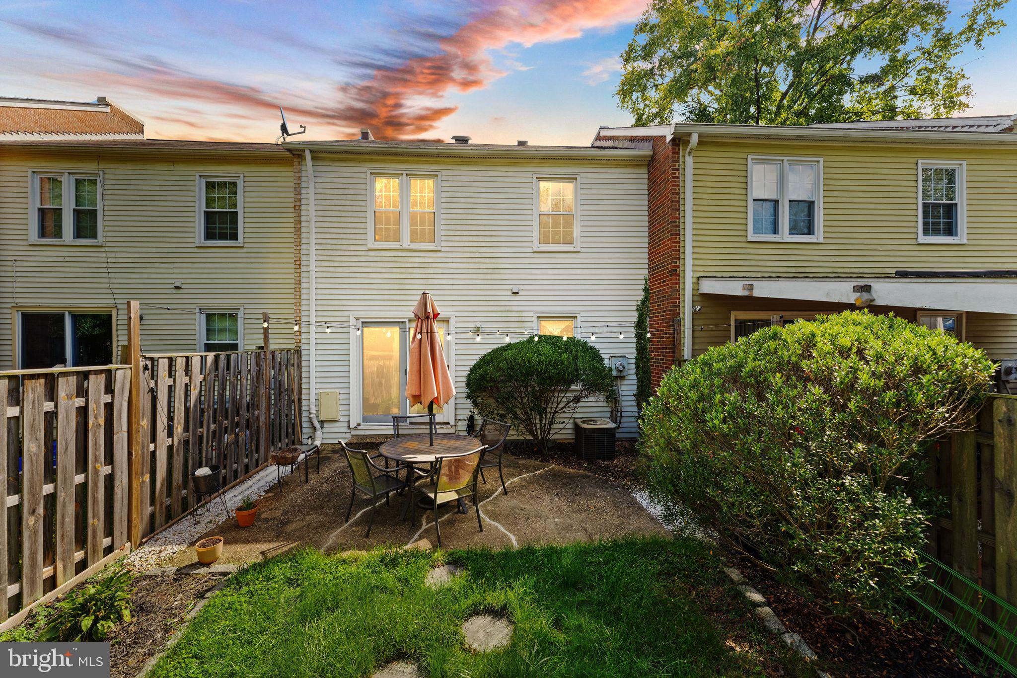 NEWINGTON STATION - Residential