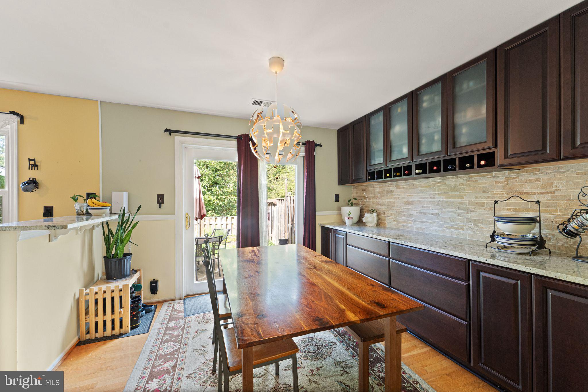 NEWINGTON STATION - Residential