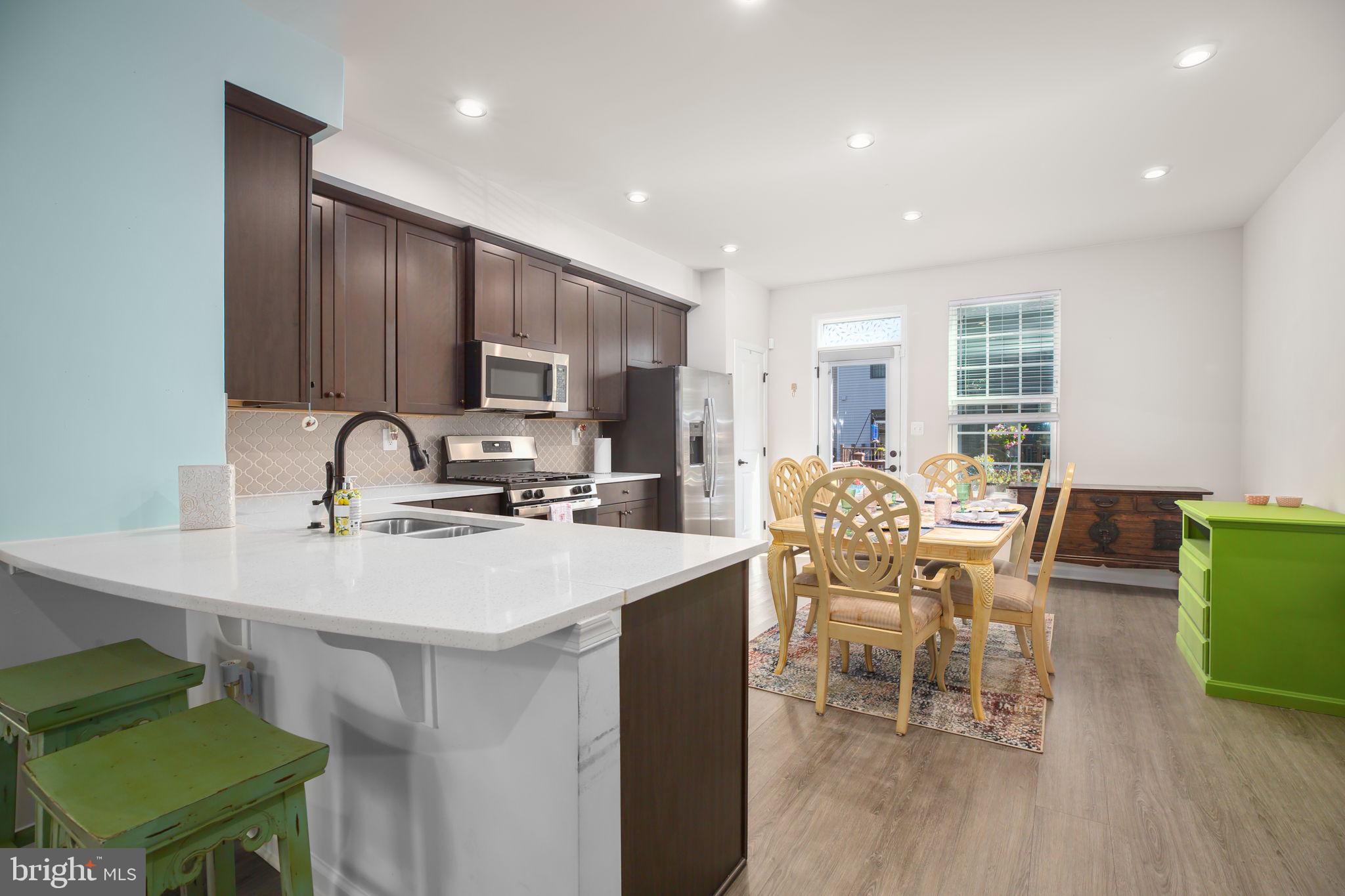 FREDERICKSBURG - Residential