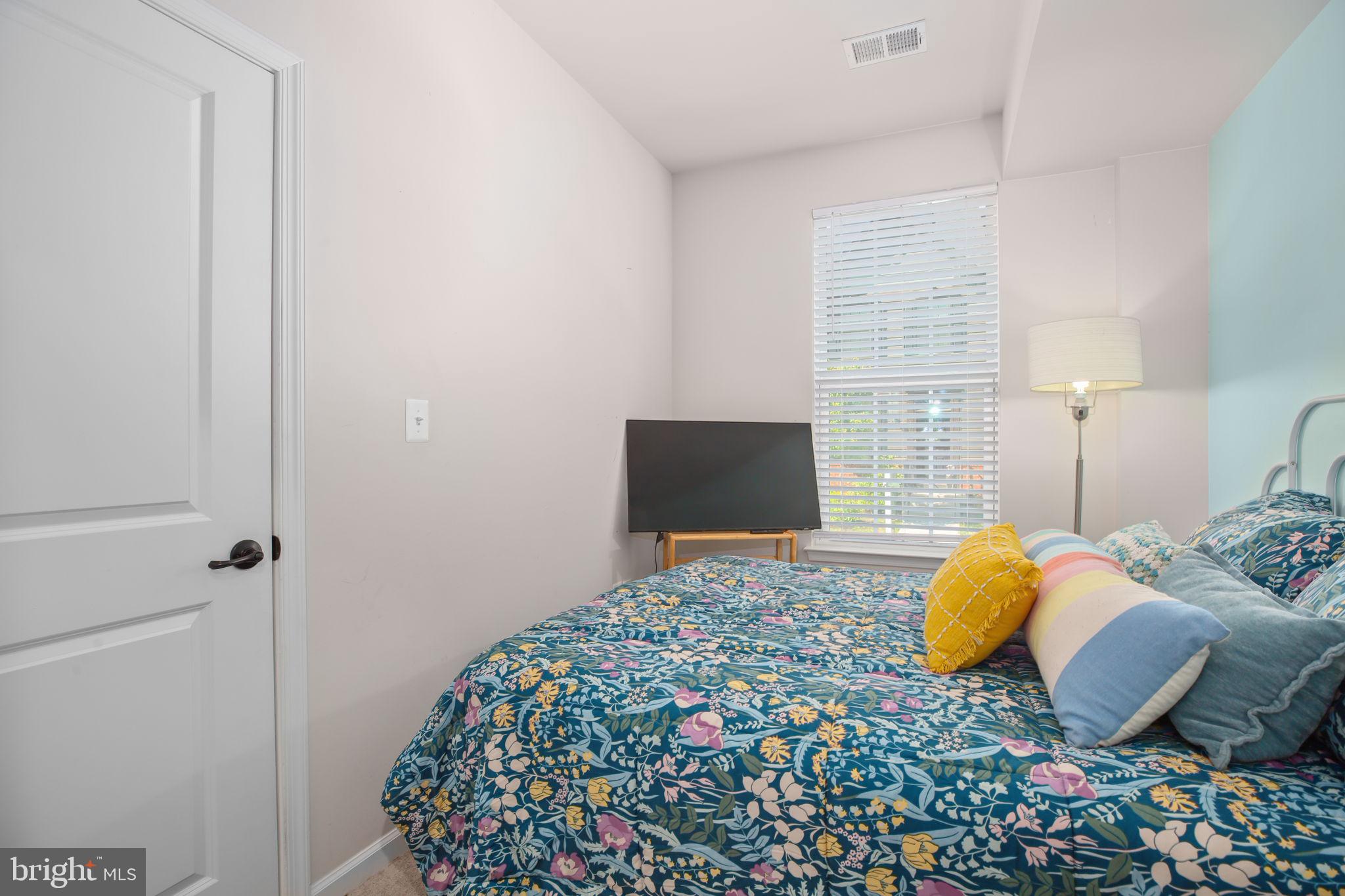 FREDERICKSBURG - Residential