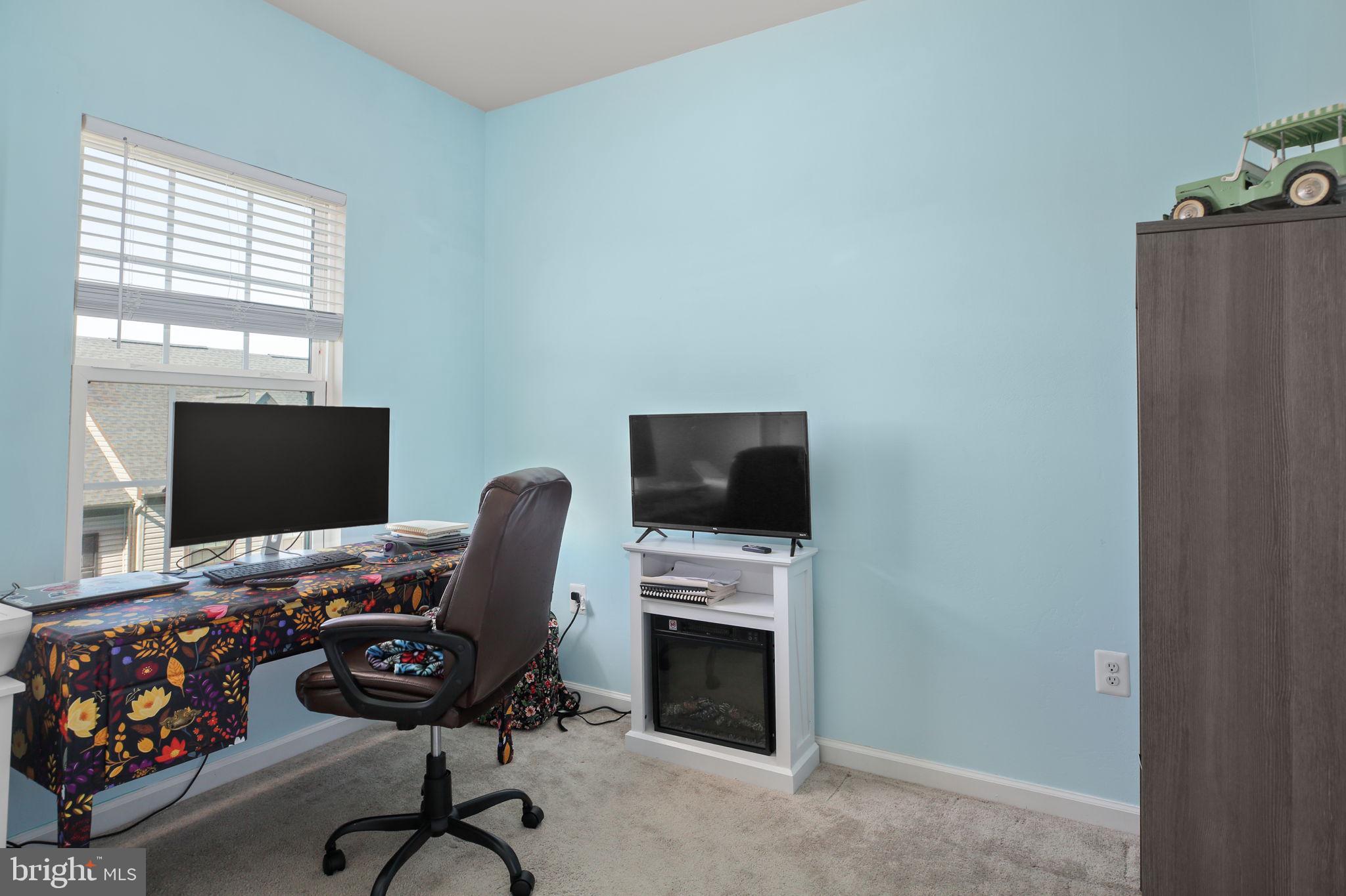 FREDERICKSBURG - Residential