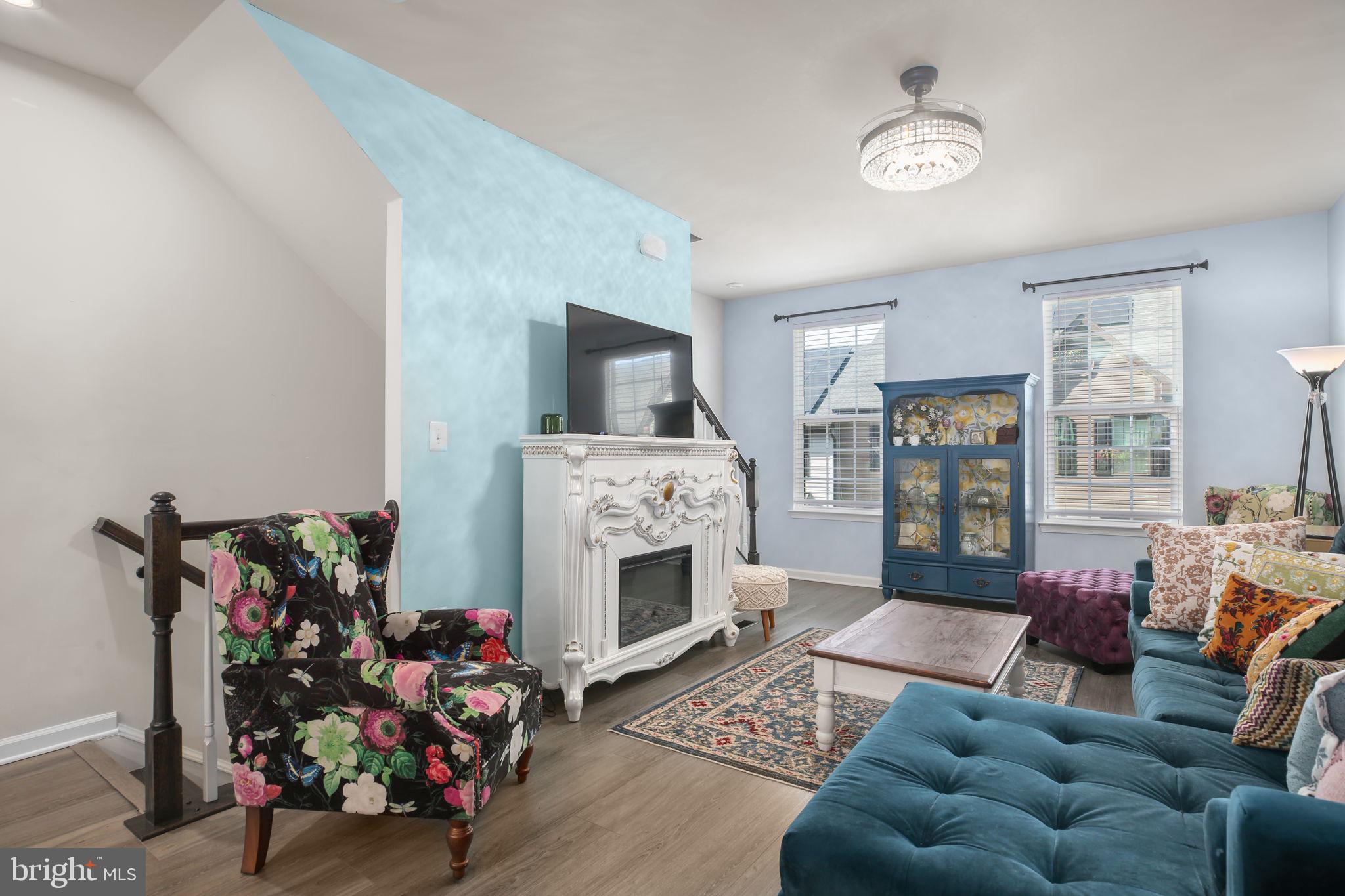 FREDERICKSBURG - Residential