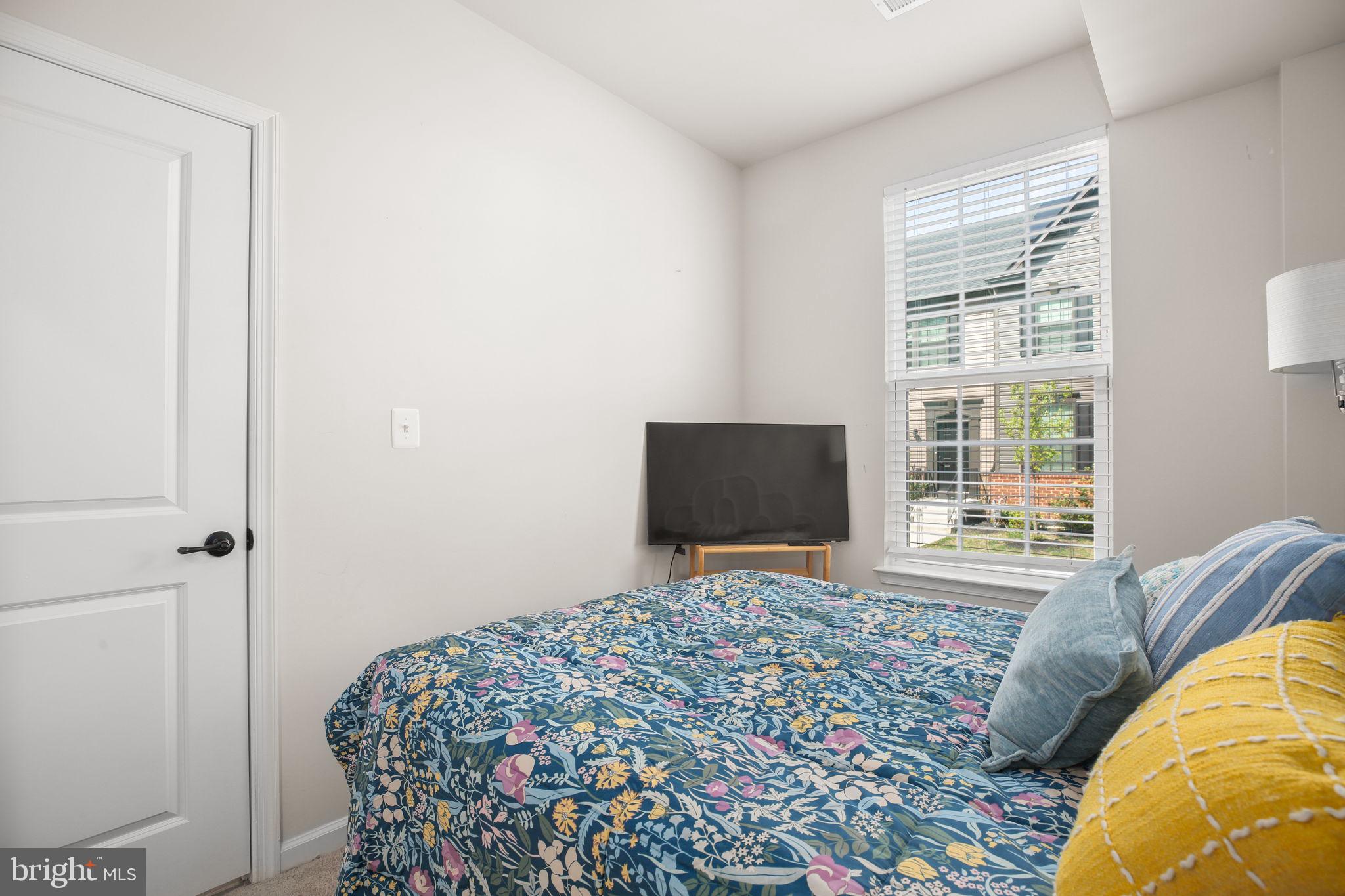 FREDERICKSBURG - Residential