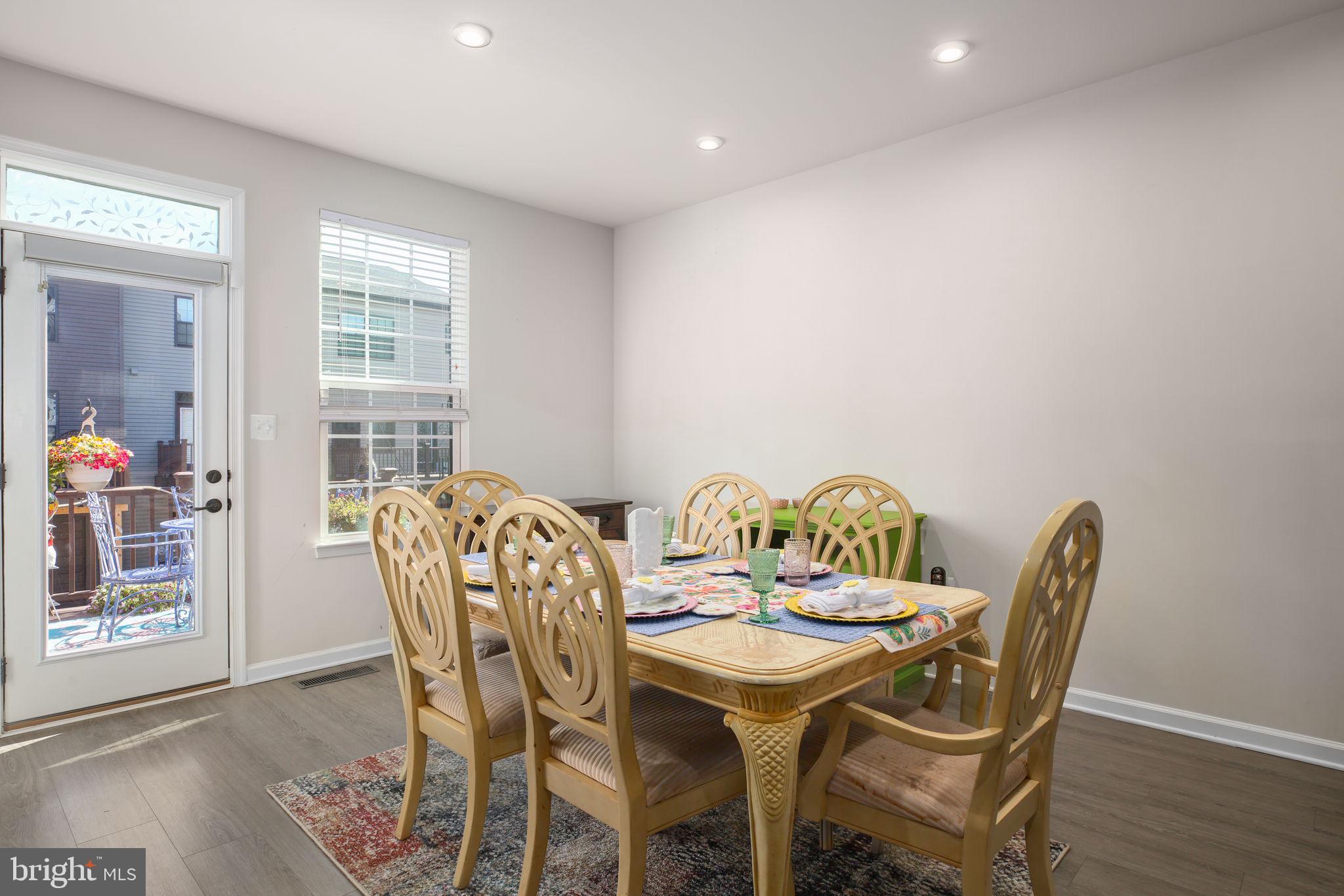 FREDERICKSBURG - Residential