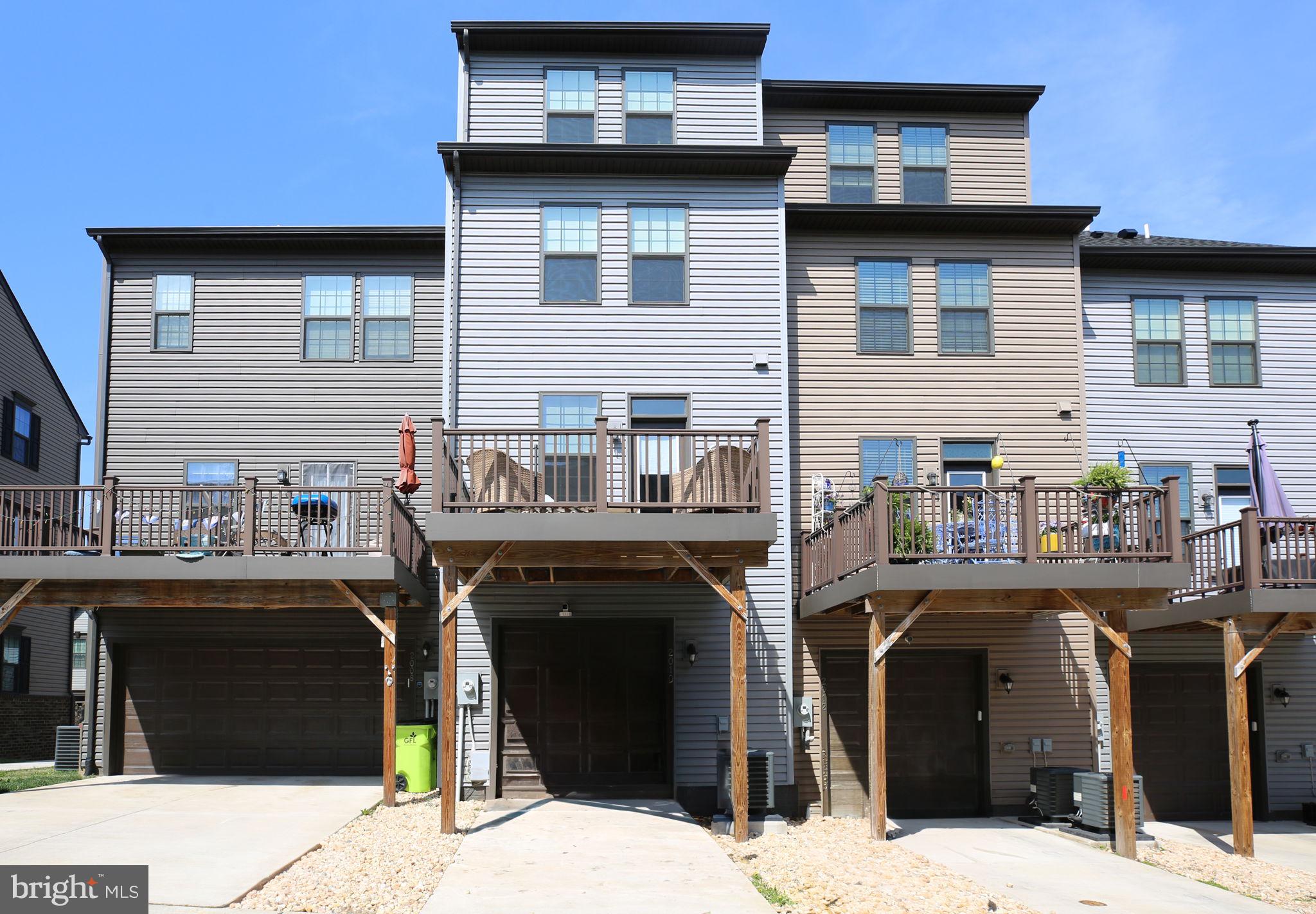 FREDERICKSBURG - Residential