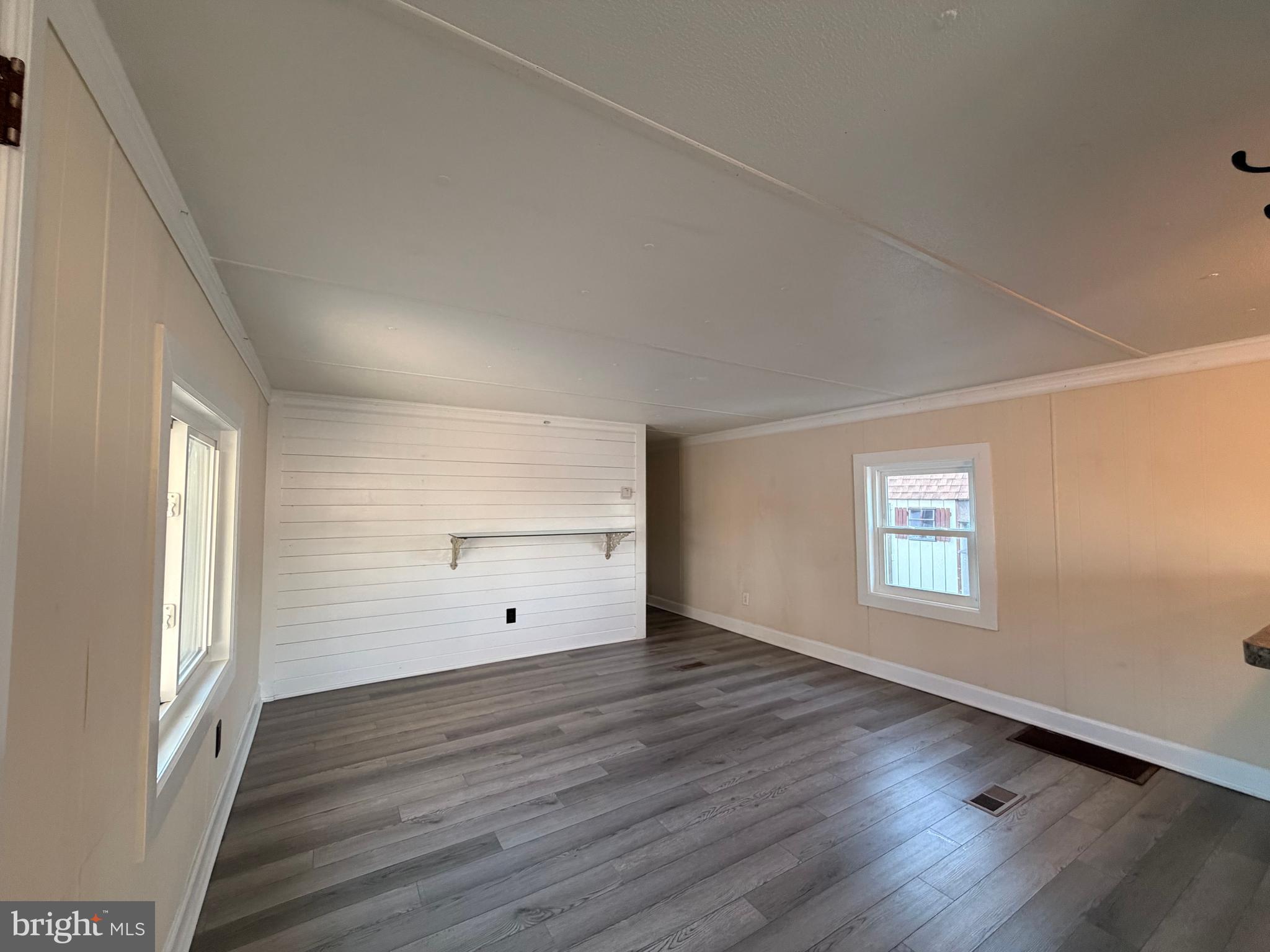 BAY CITY - Residential