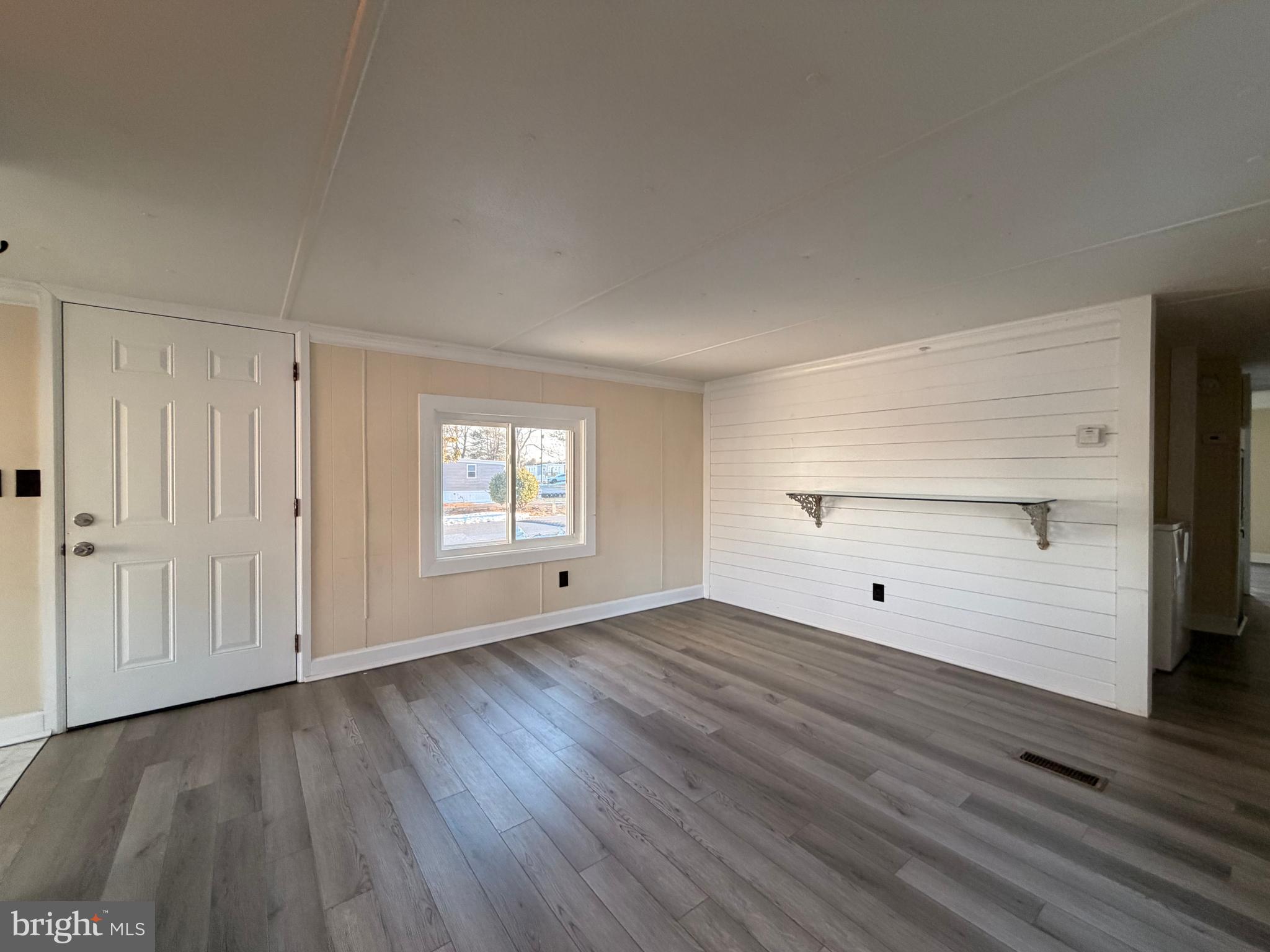 BAY CITY - Residential