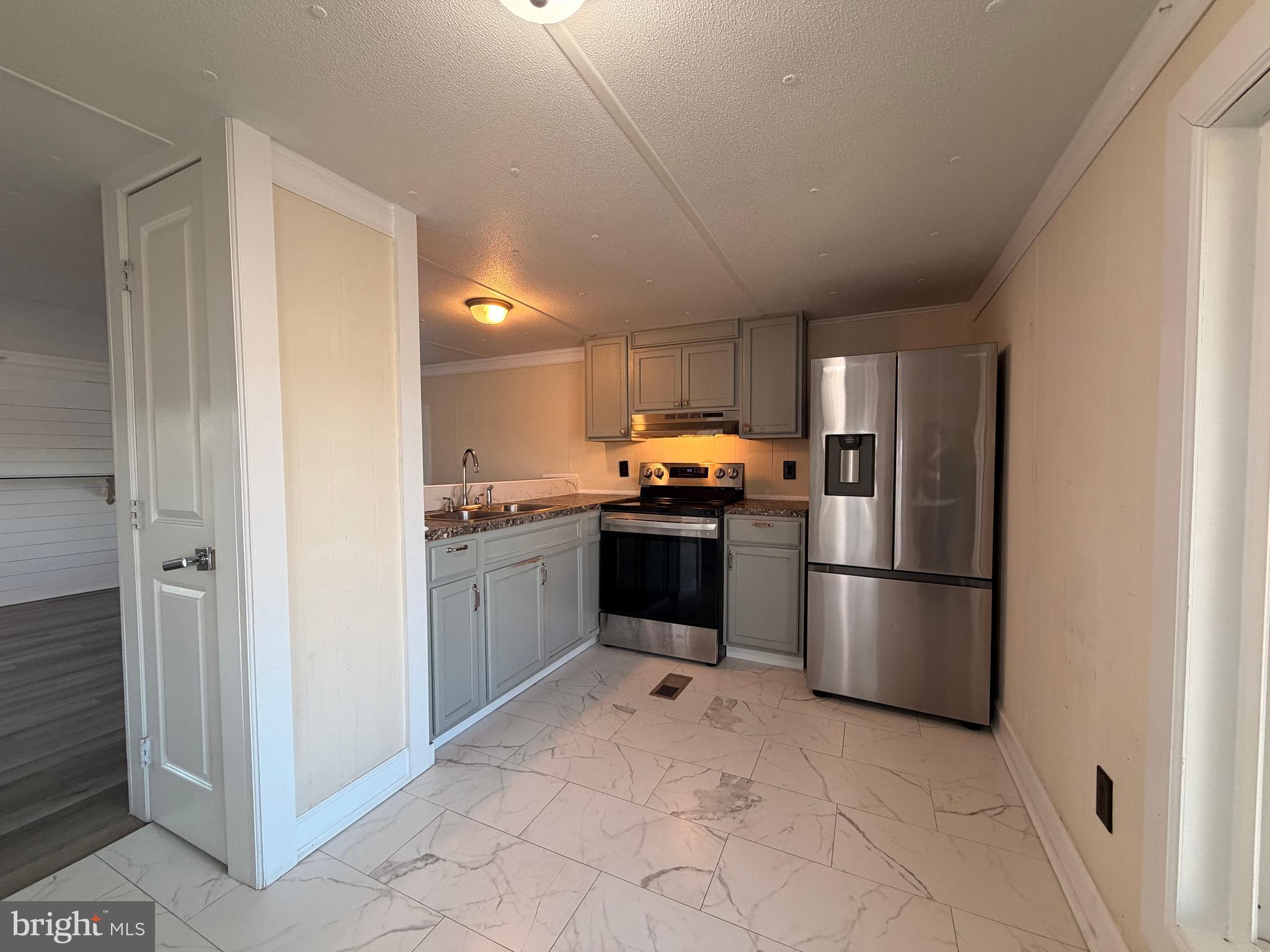 BAY CITY - Residential