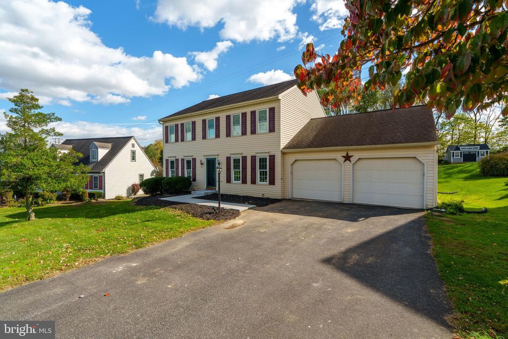 Photo of 1562 S Jefferson Court, Lancaster, PA 17602 (MLS # PALA2058244)