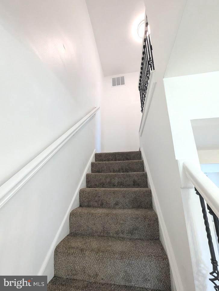 THE MEADOWS - Residential Lease