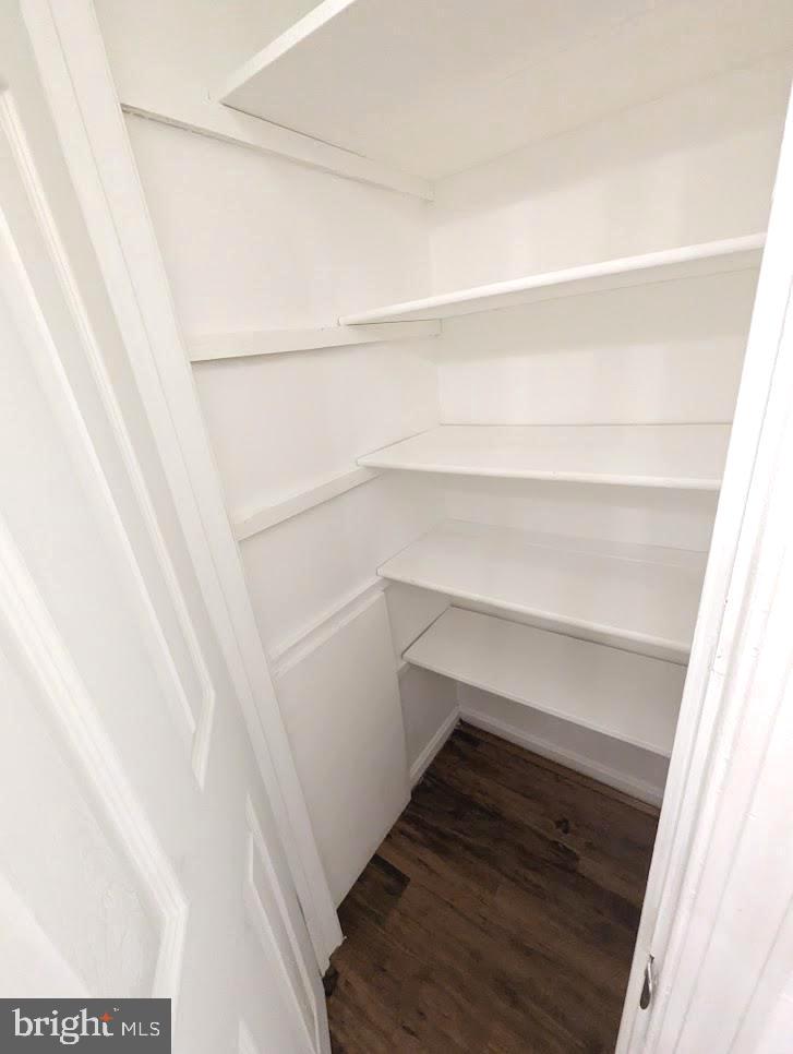 THE MEADOWS - Residential Lease