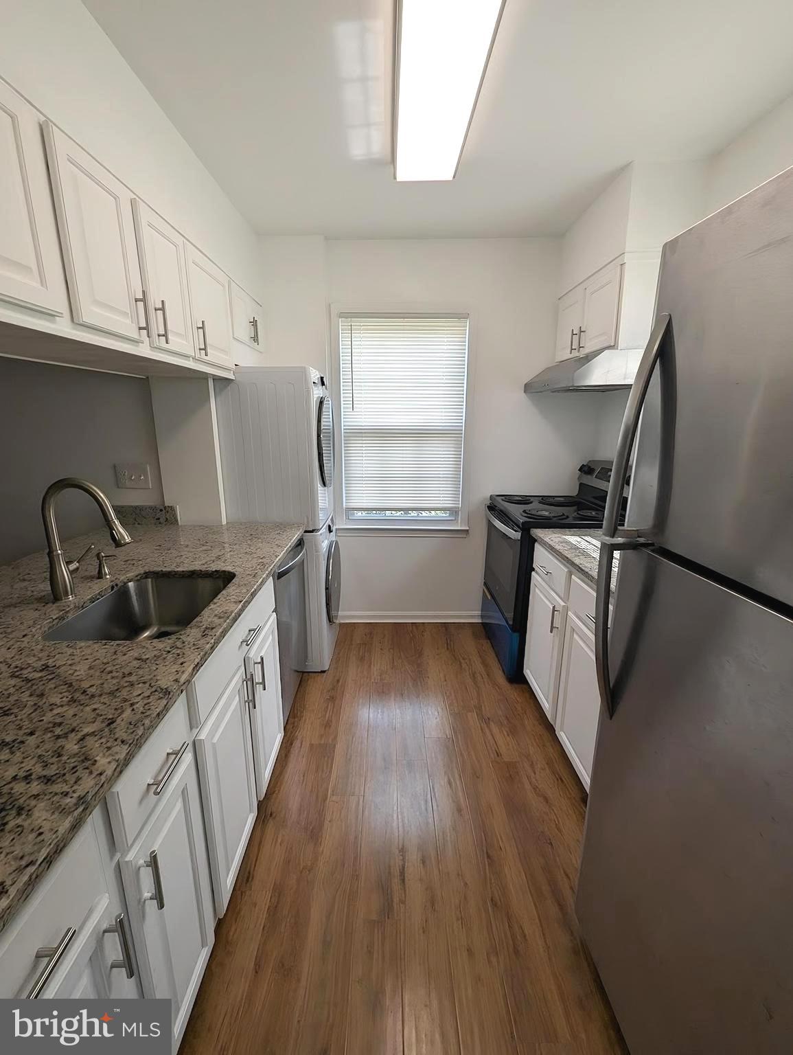 THE MEADOWS - Residential Lease