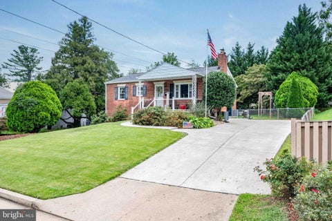 Photo of 3735 Richard Avenue, FAIRFAX, VA 22031 (MLS # VAFC2009164)